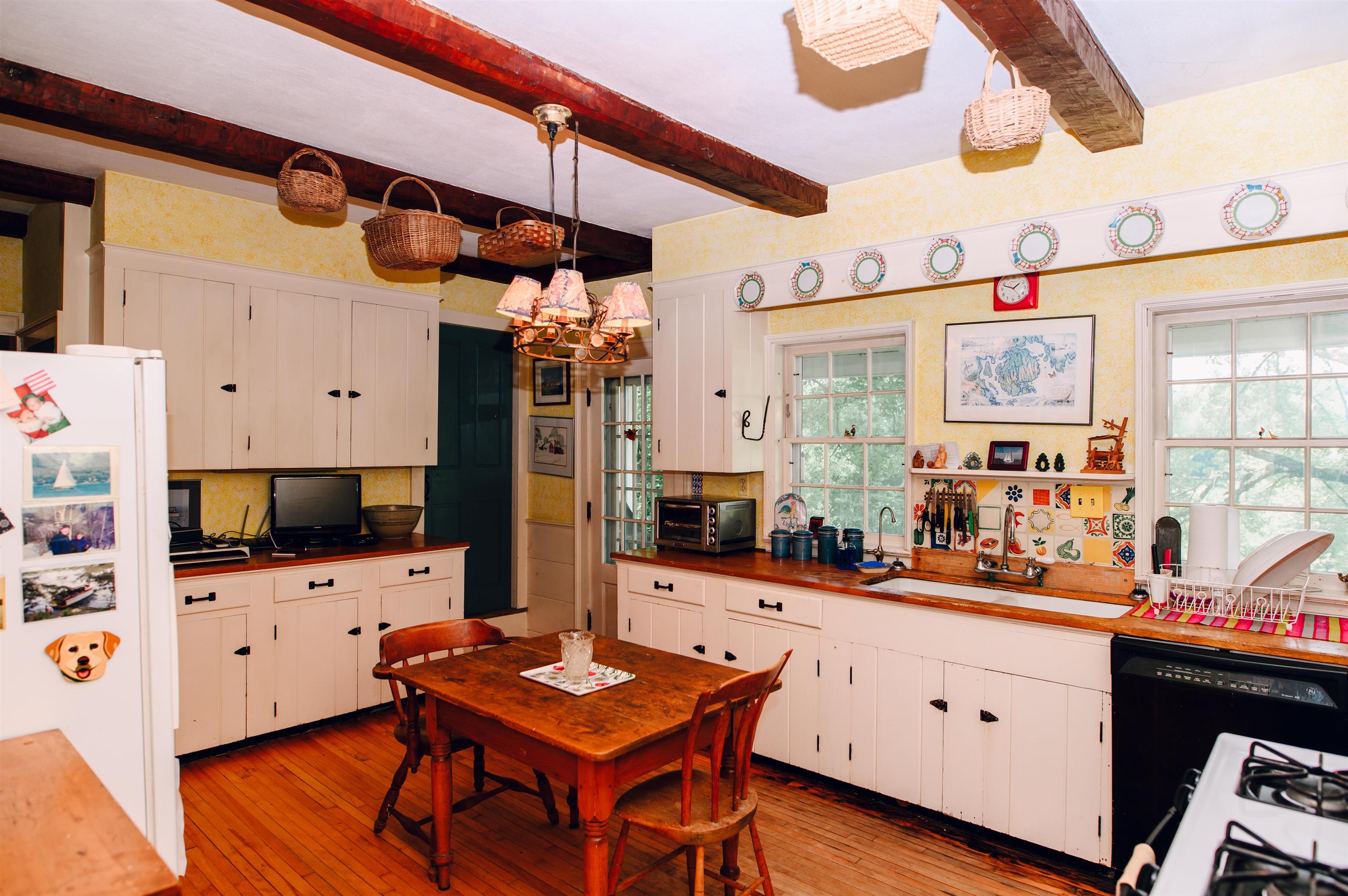 1734 Waterbury Road Property Photo 15