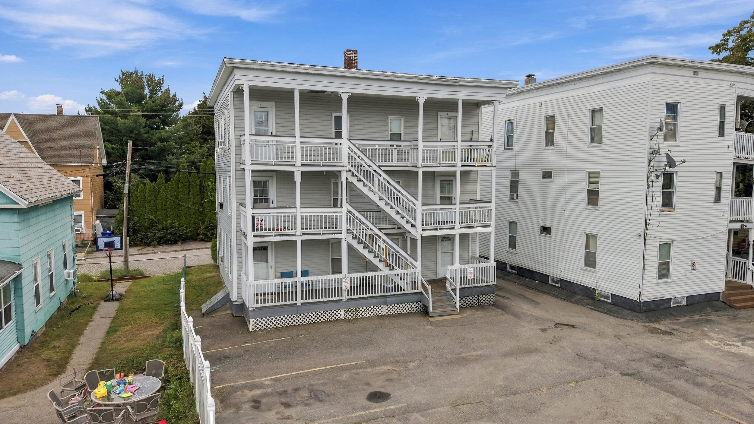 406 Belmont Street Property Photo 4