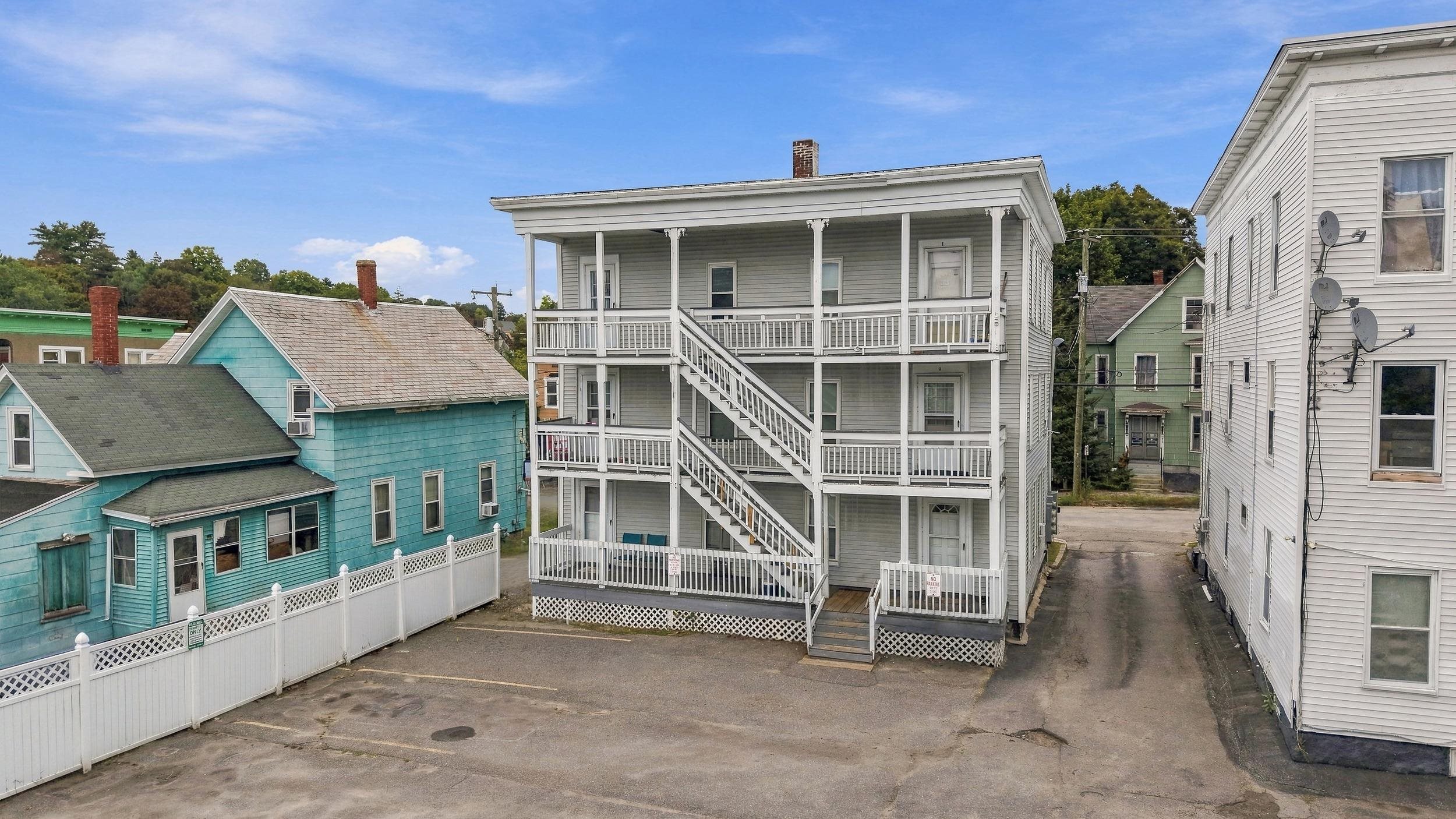 406 Belmont Street Property Photo 6