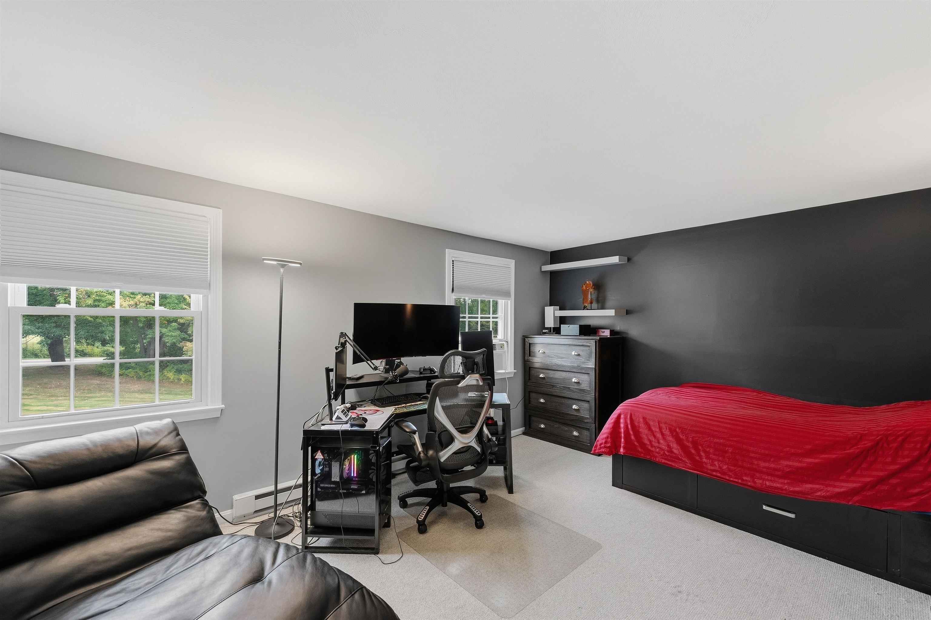 20 Oakridge Drive Property Photo 14