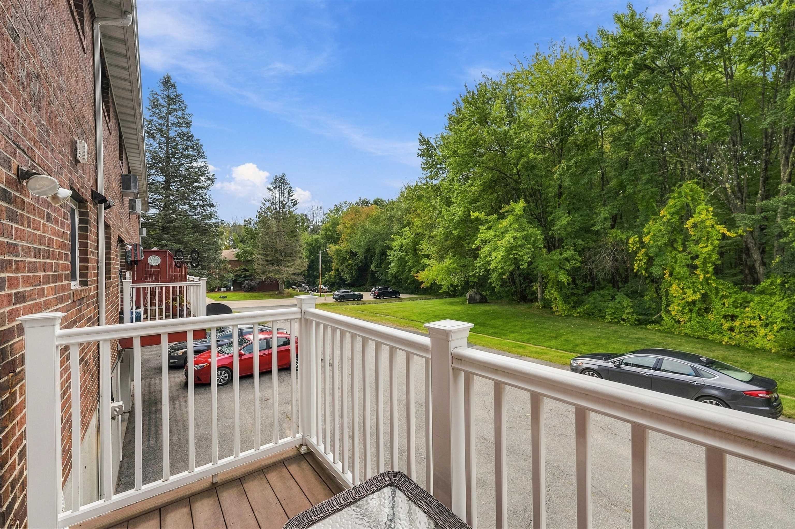 20 Oakridge Drive Property Photo 24