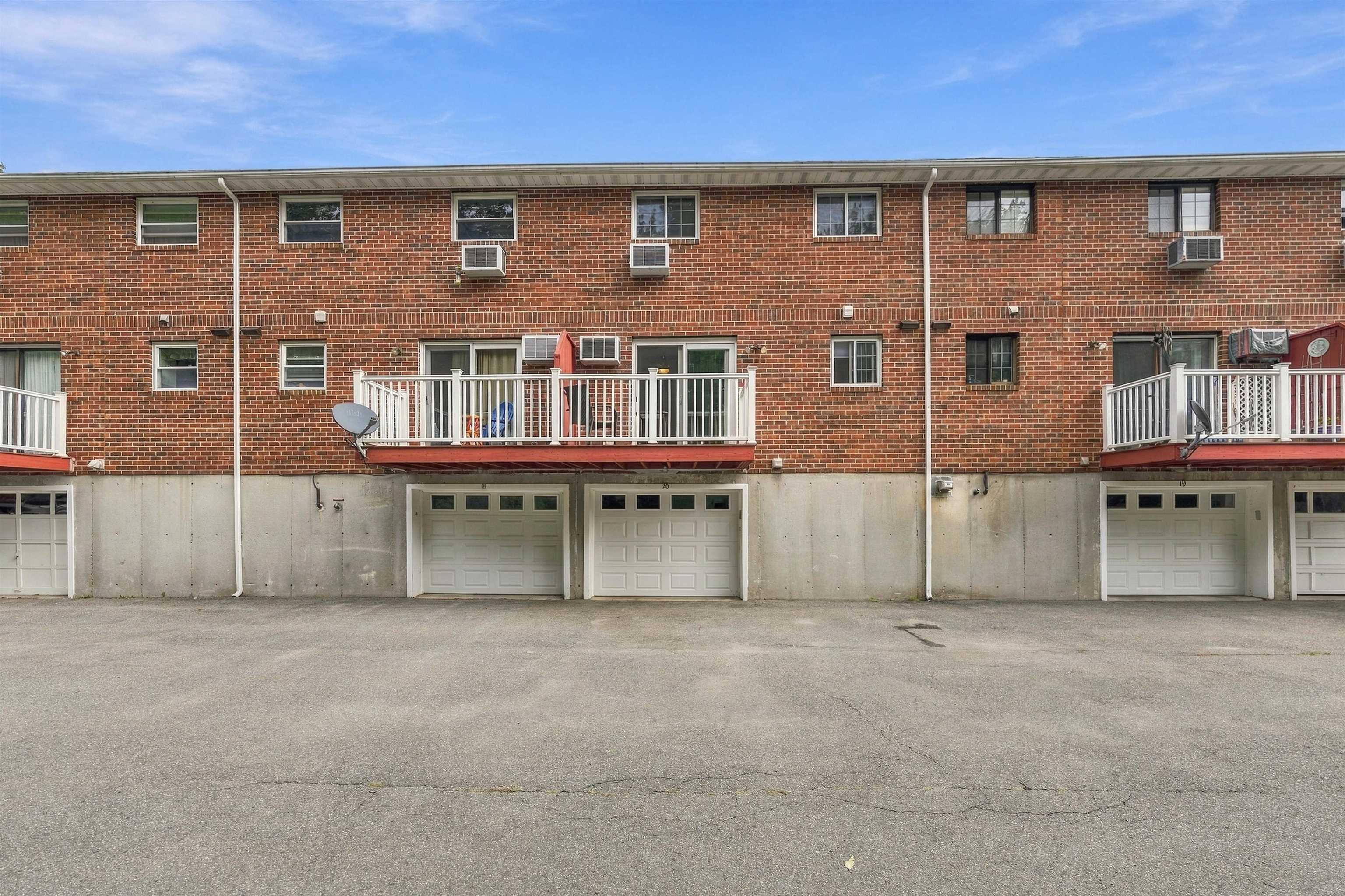 20 Oakridge Drive Property Photo 26