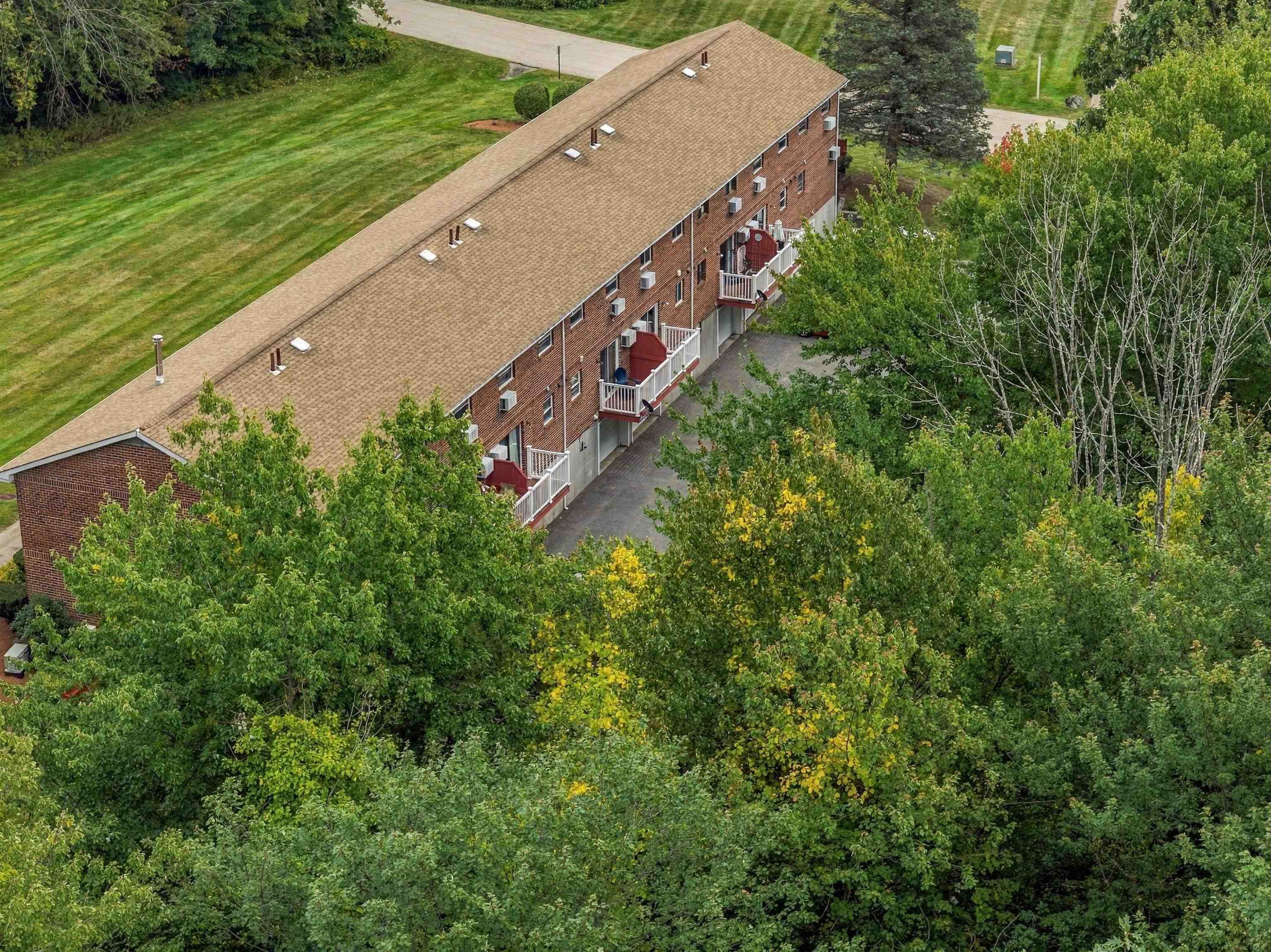 20 Oakridge Drive Property Photo 29