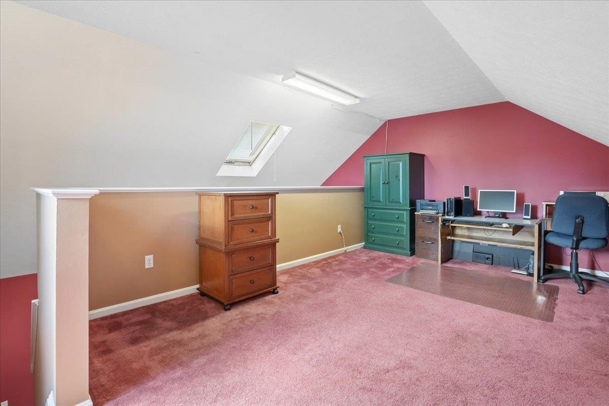 33 Eastmeadow Way Property Photo 24