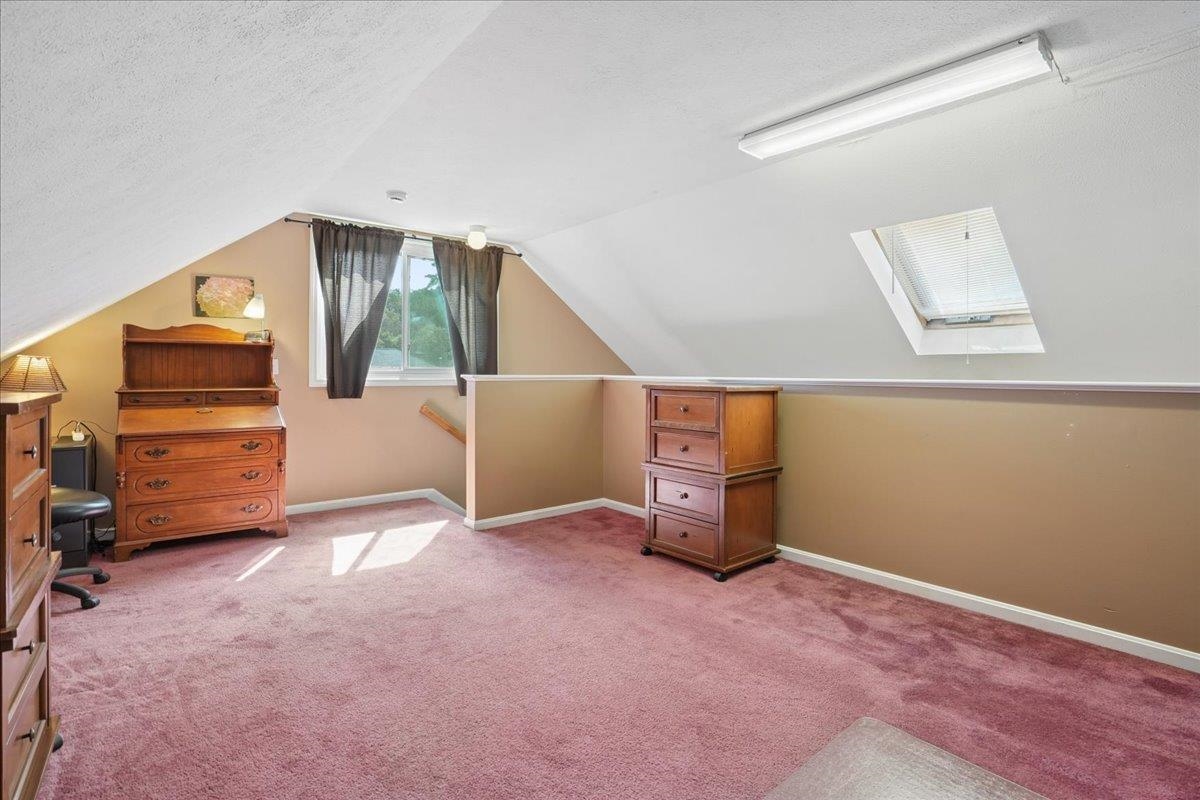 33 Eastmeadow Way Property Photo 25