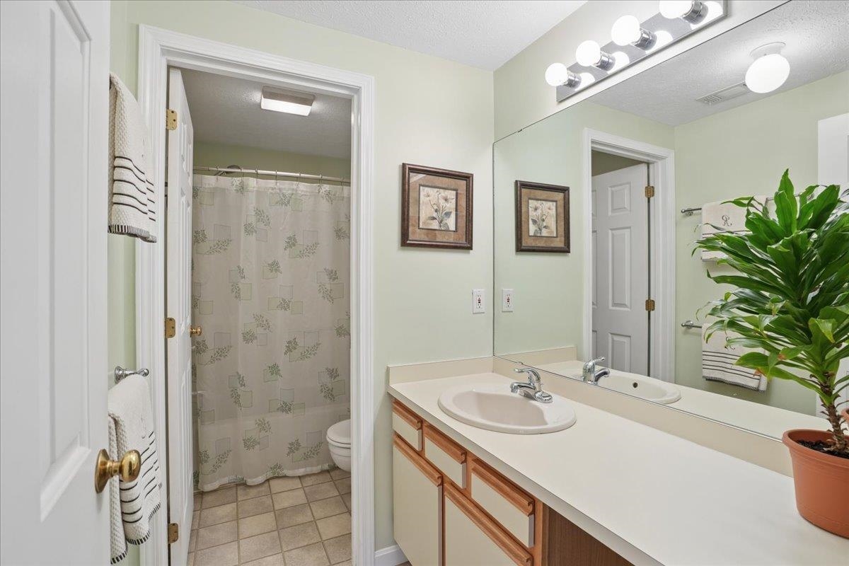 33 Eastmeadow Way Property Photo 27