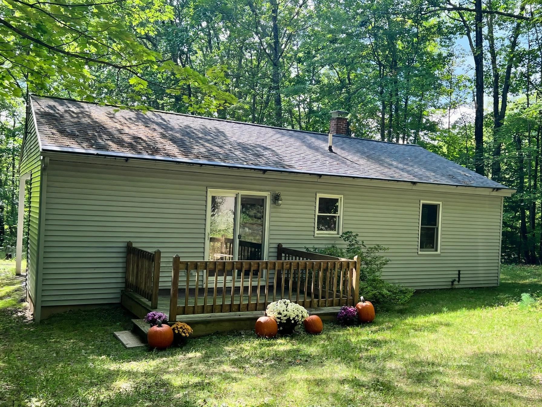 441 Old County Road Property Photo 1