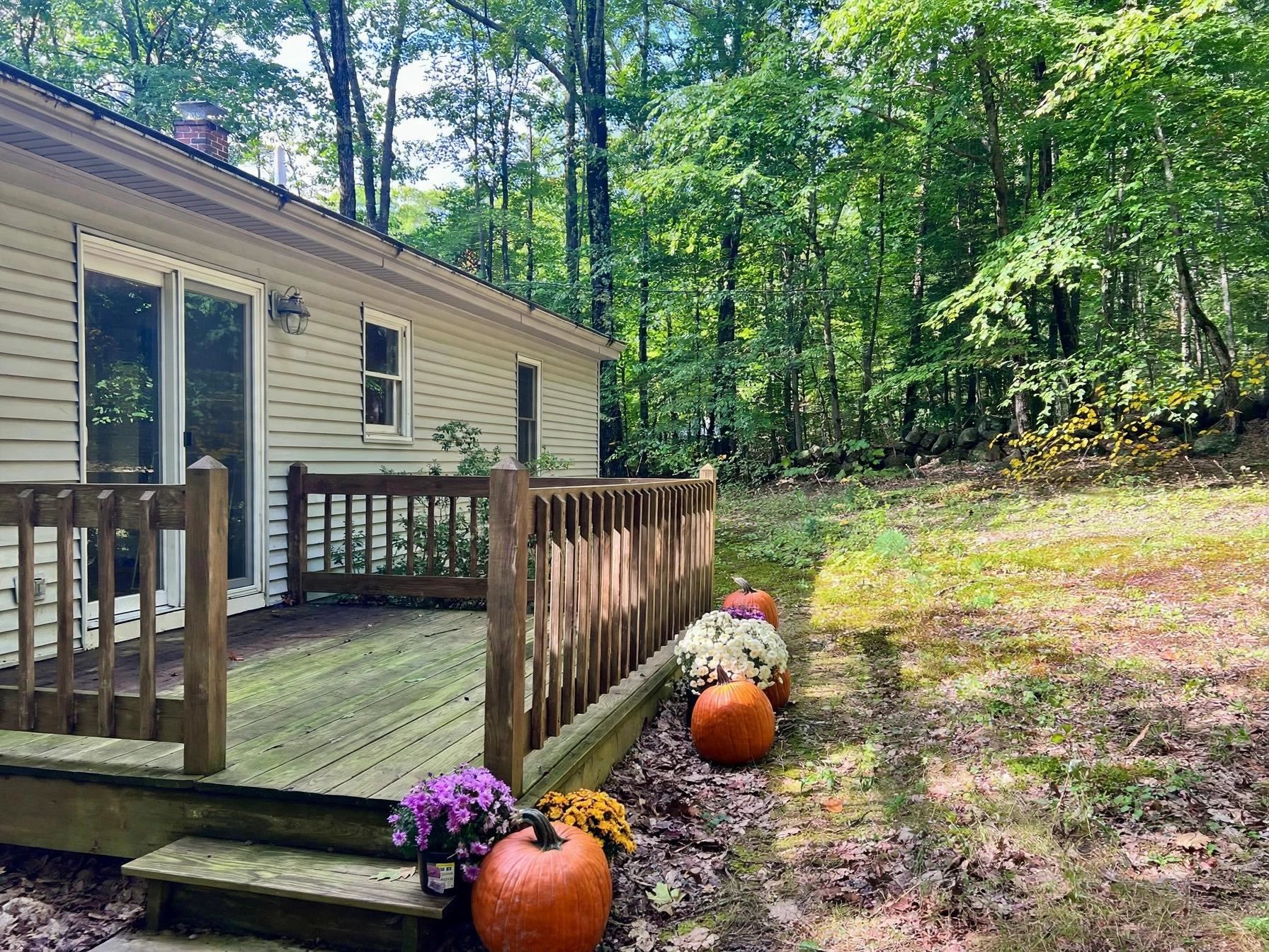 441 Old County Road Property Photo 3
