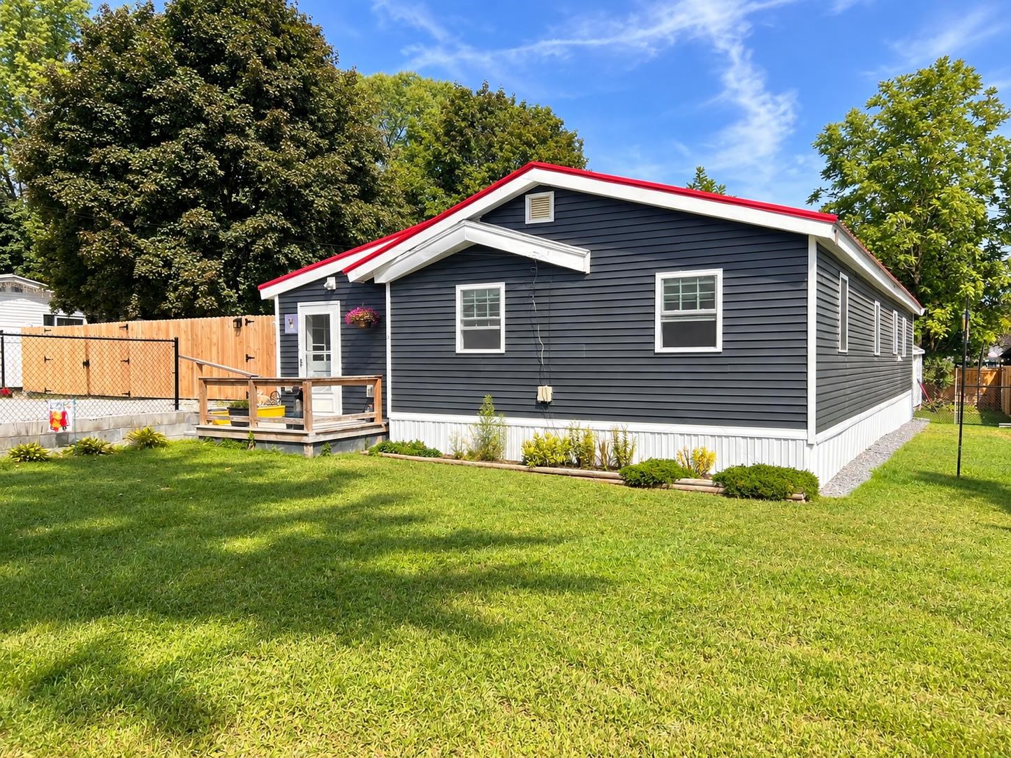9 Gertrude Avenue Property Photo 1