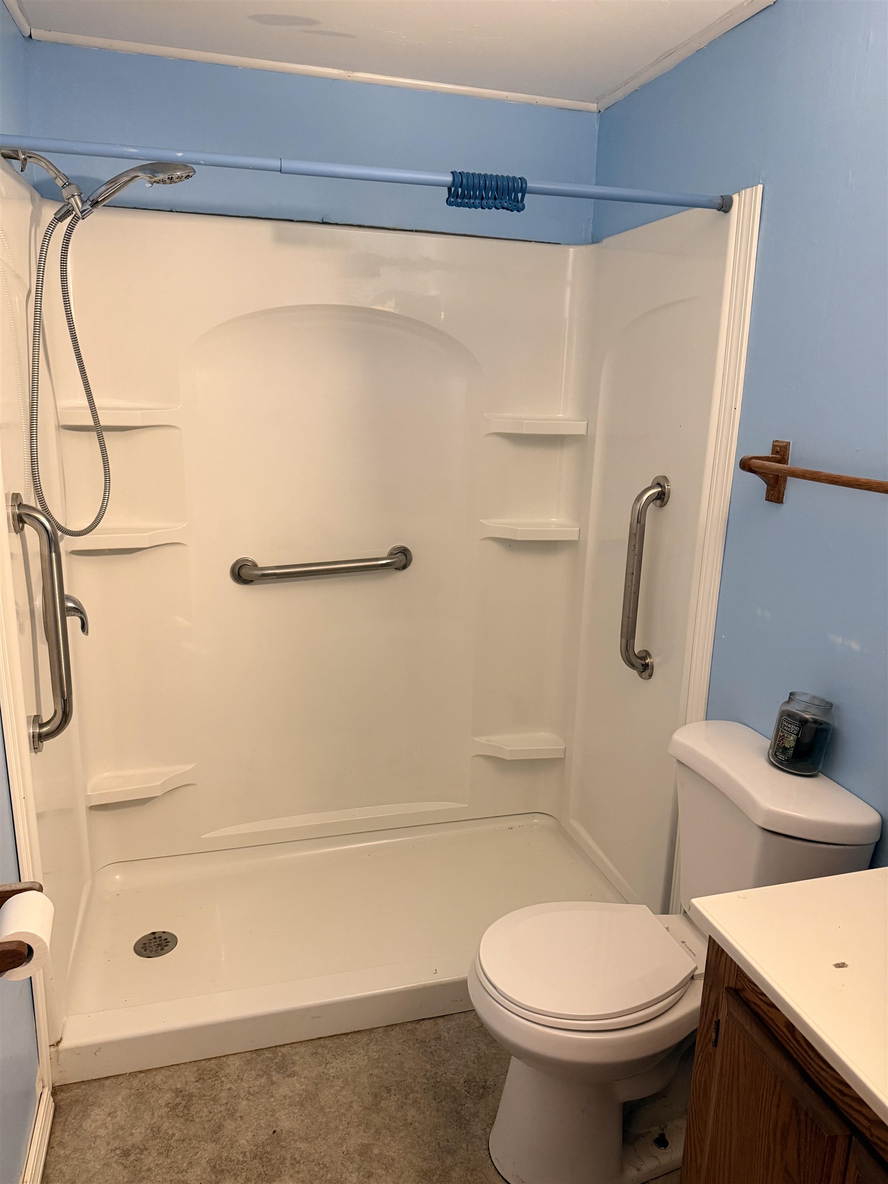 188 Manor Drive Property Photo 9