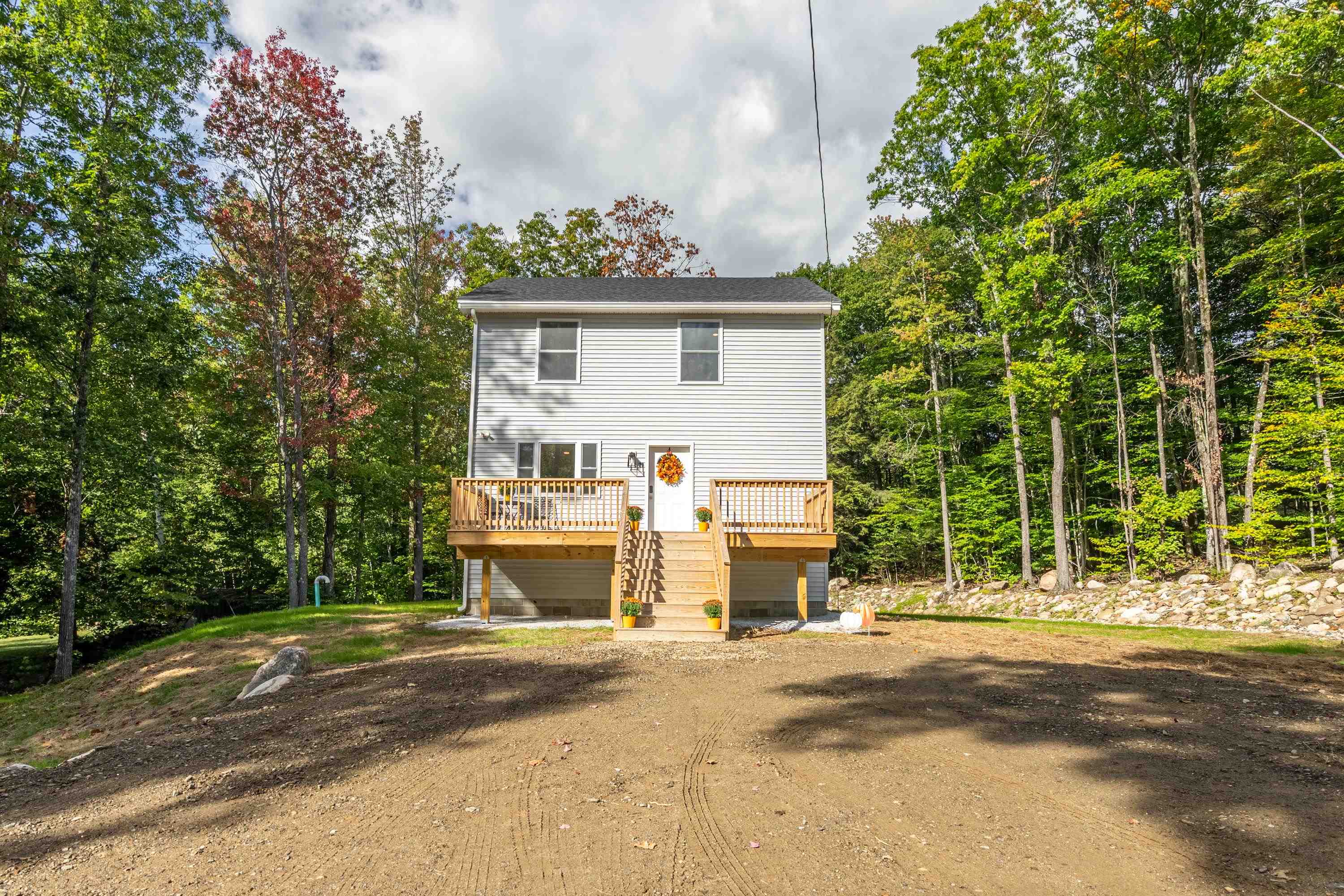 29 Franconia Drive Property Photo 1