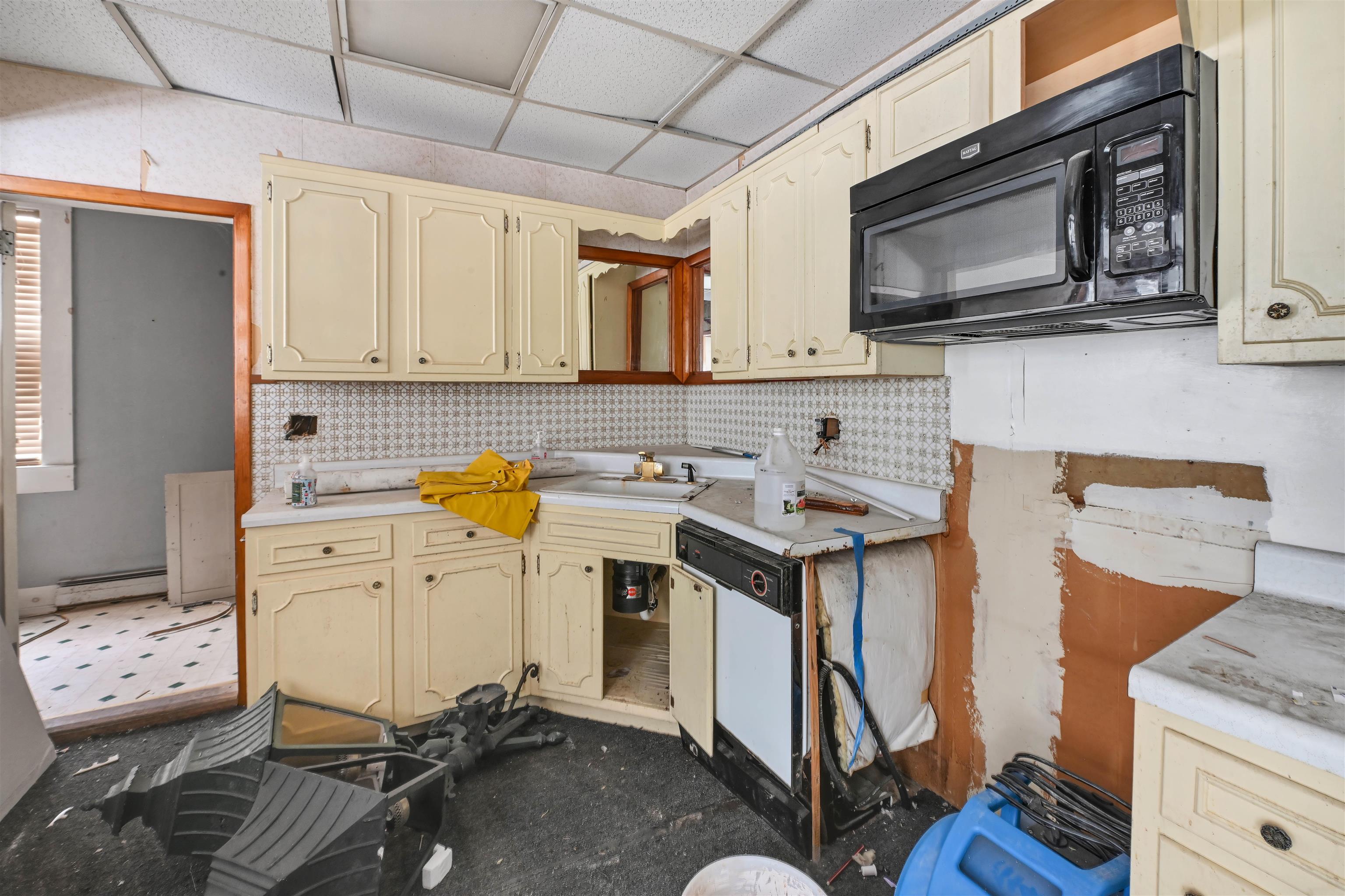 277 Summer Street Property Photo 35