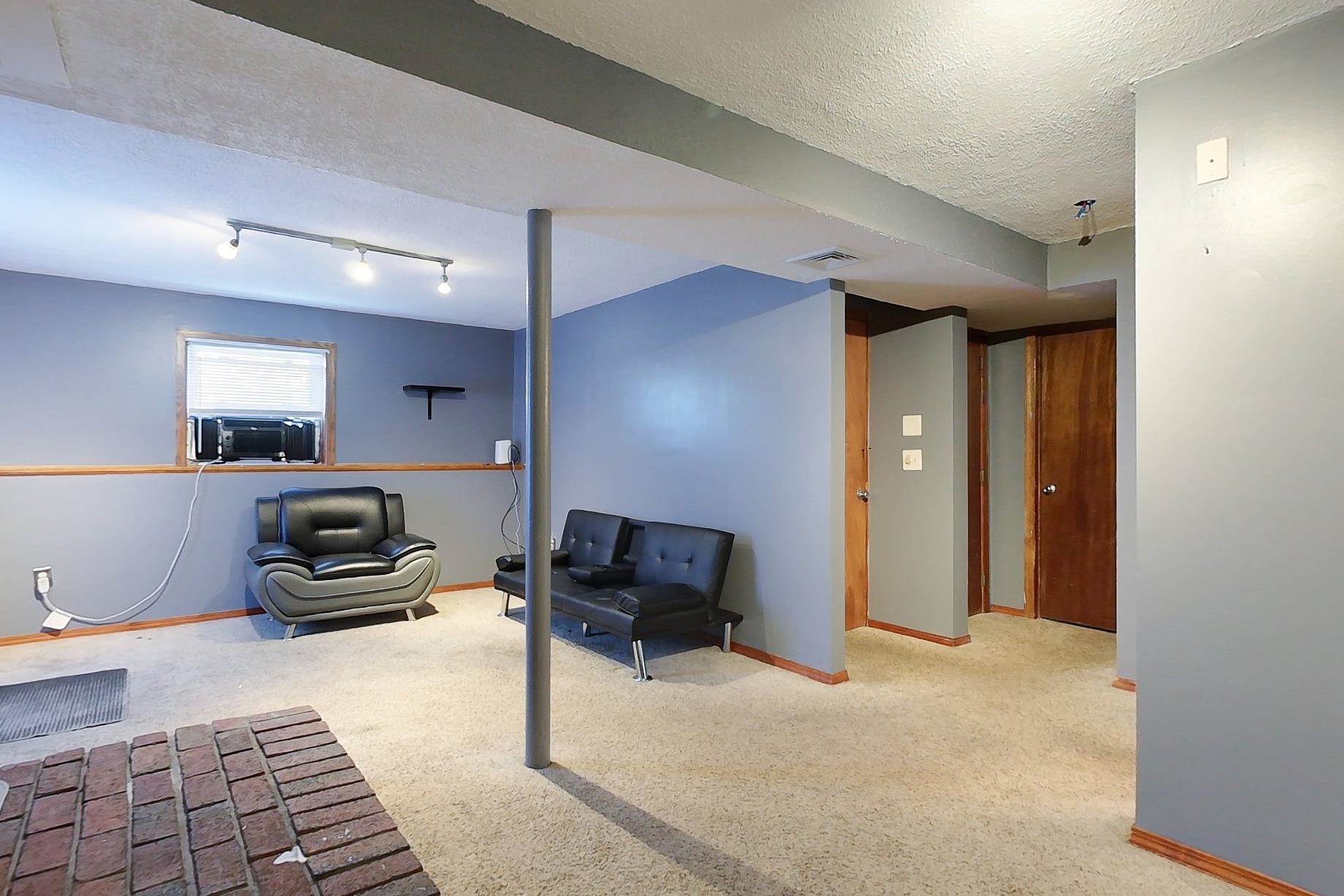 8 Antrim Street Property Photo 18