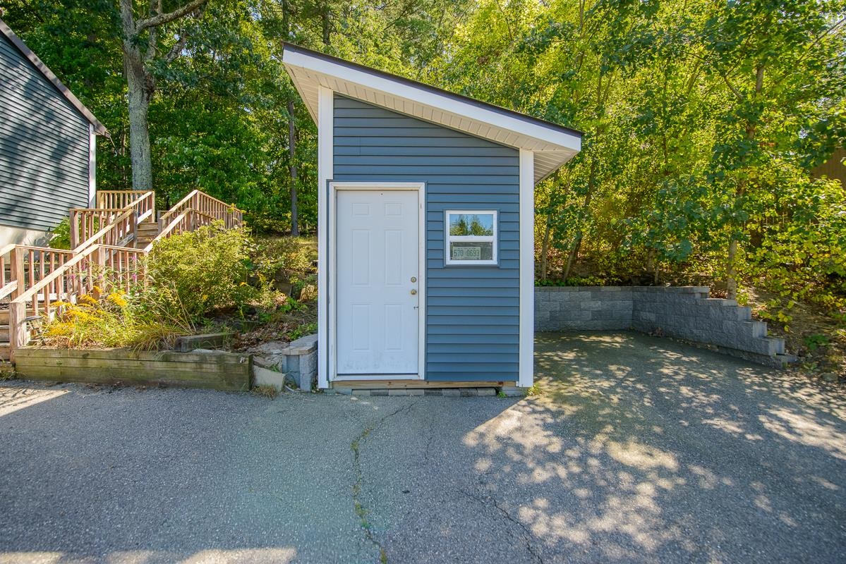 8 Antrim Street Property Photo 24