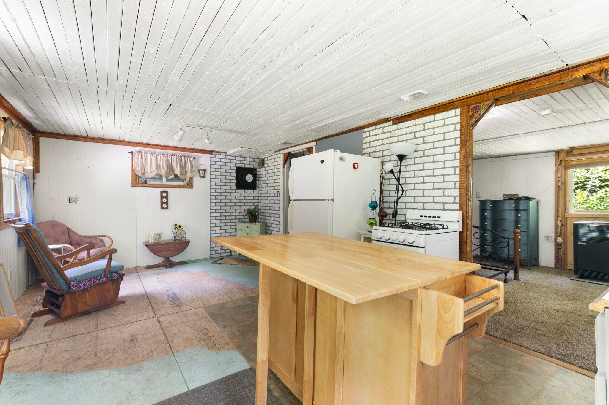 70 Williams Road Property Photo 3