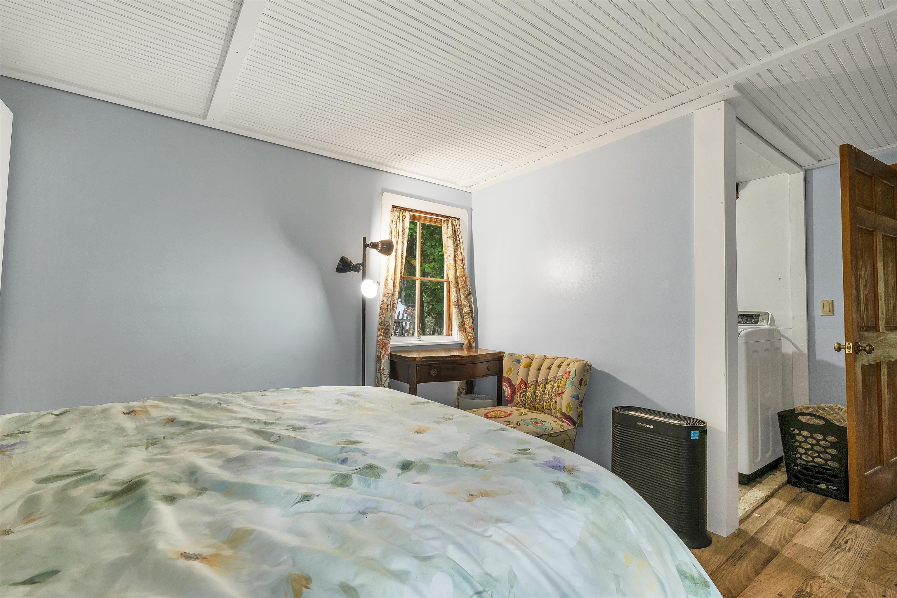 84 North Line Road Property Photo 21