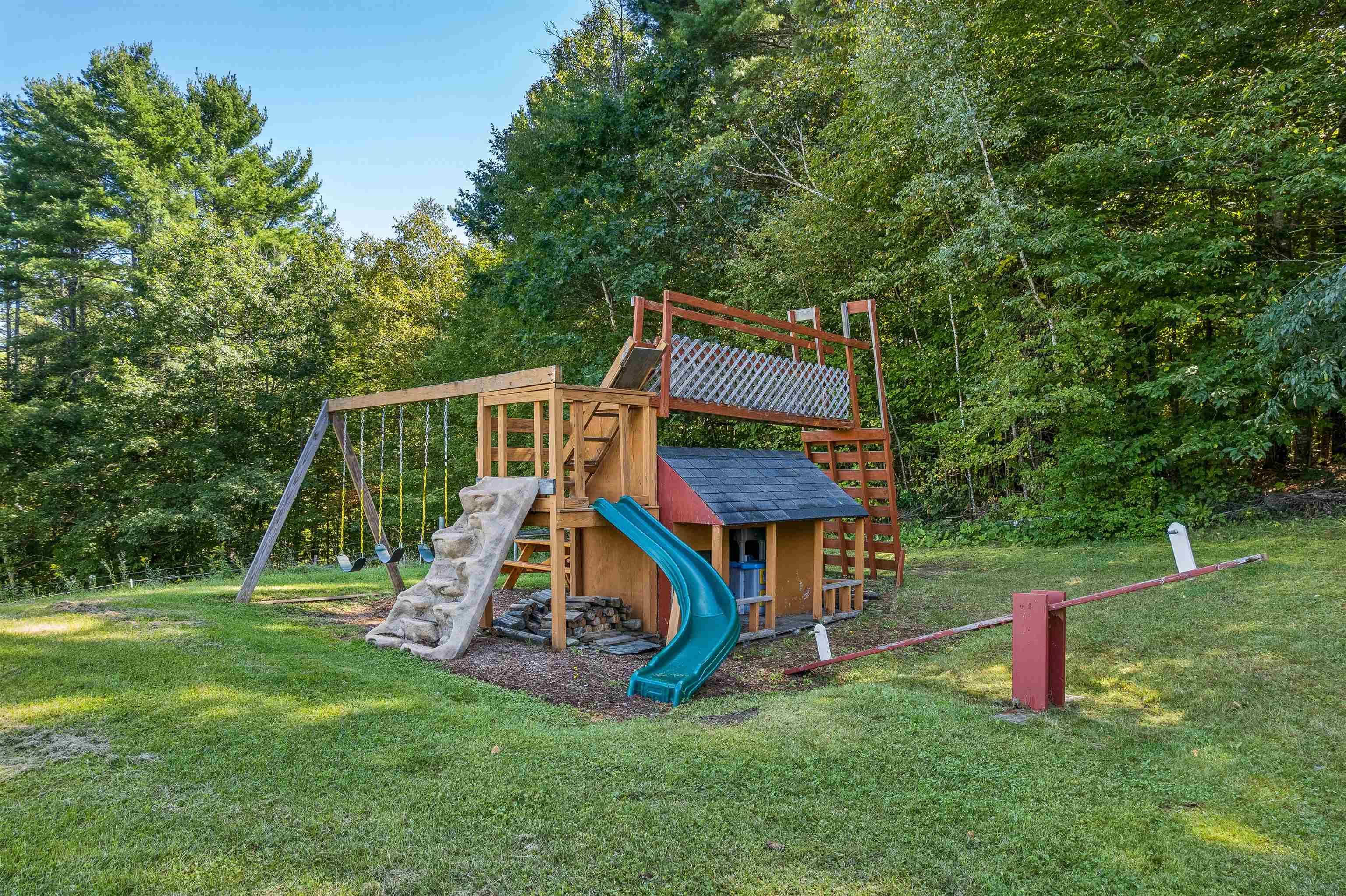 317 Dyer Road Property Photo 4