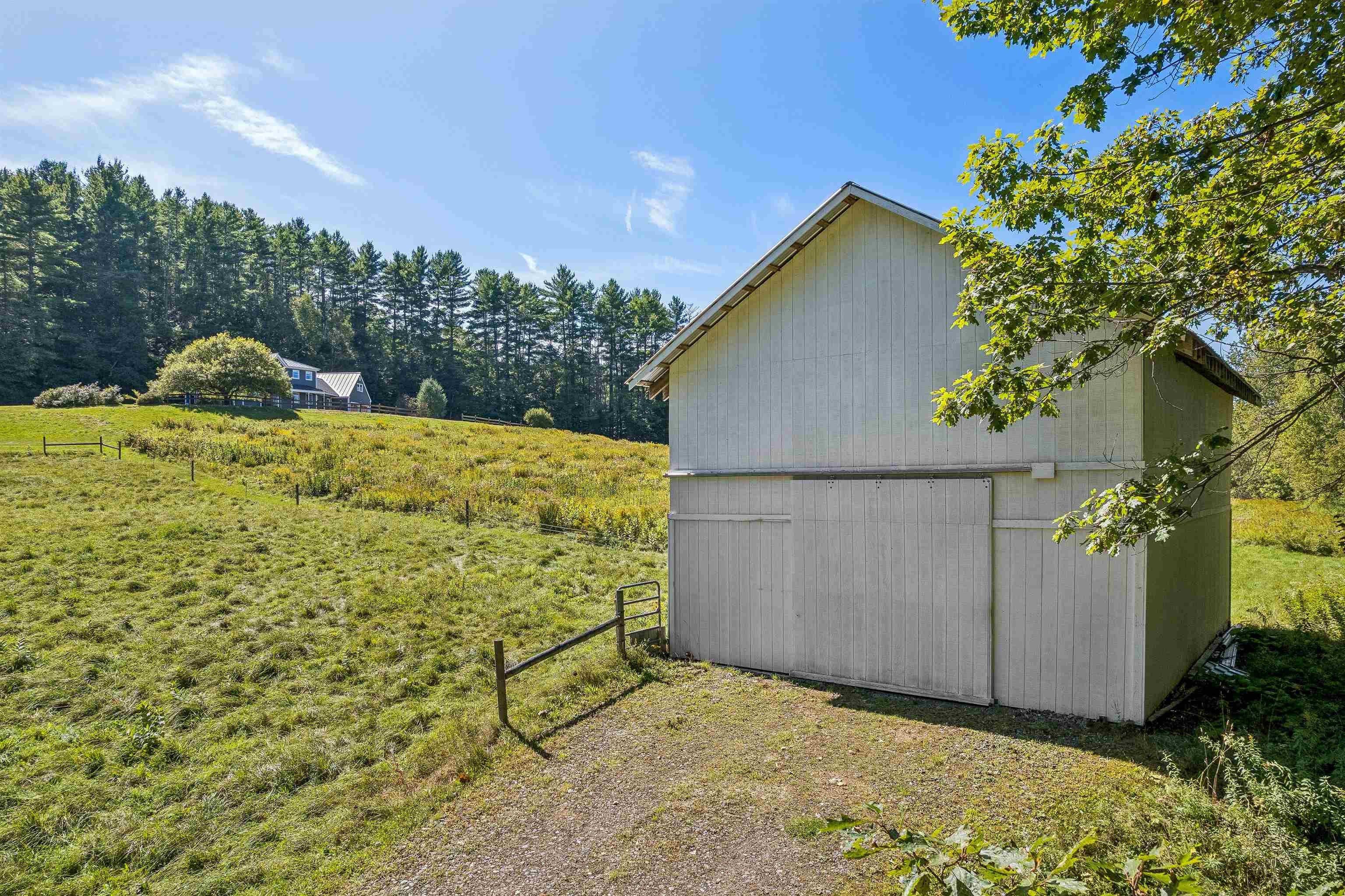 317 Dyer Road Property Photo 5