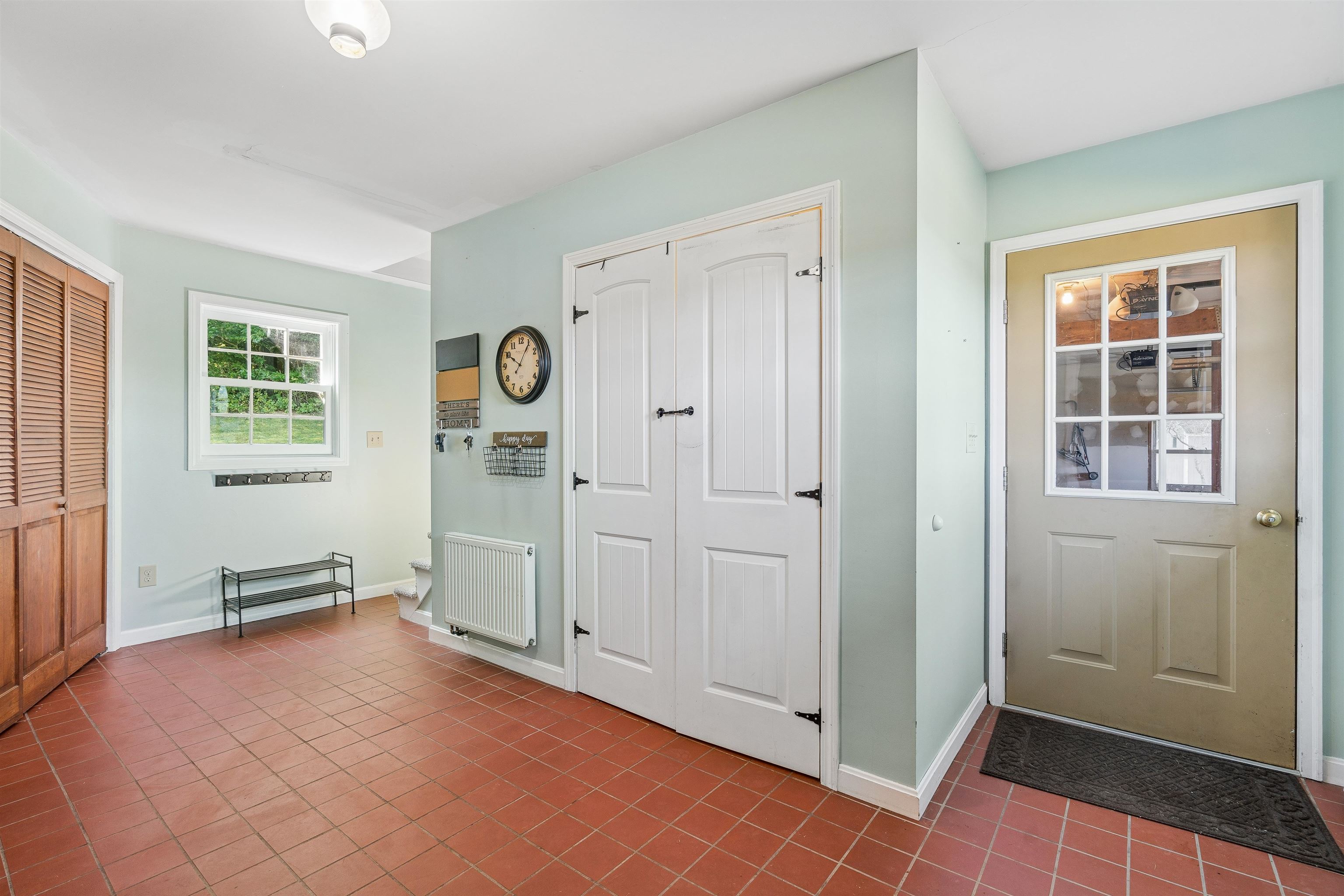 317 Dyer Road Property Photo 6