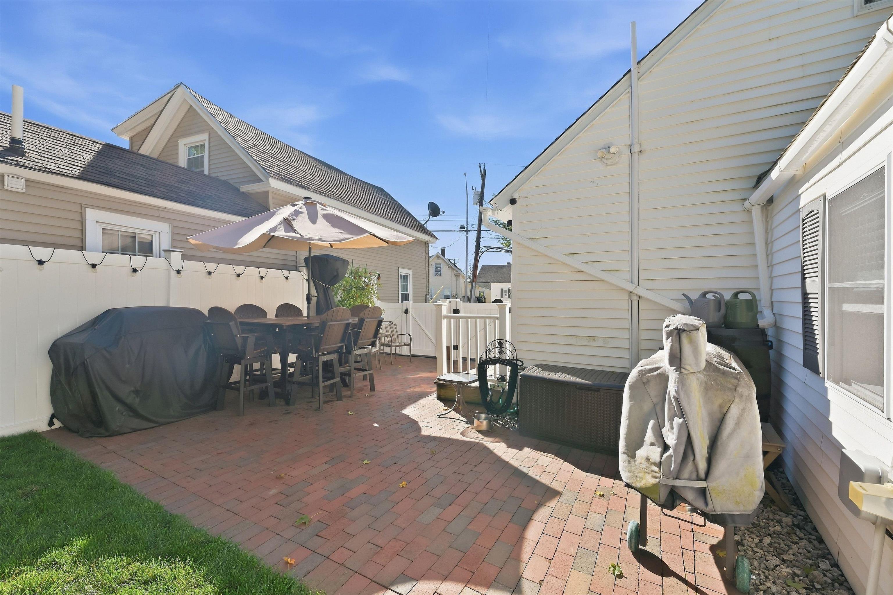 14 Clinton Street Property Photo 6