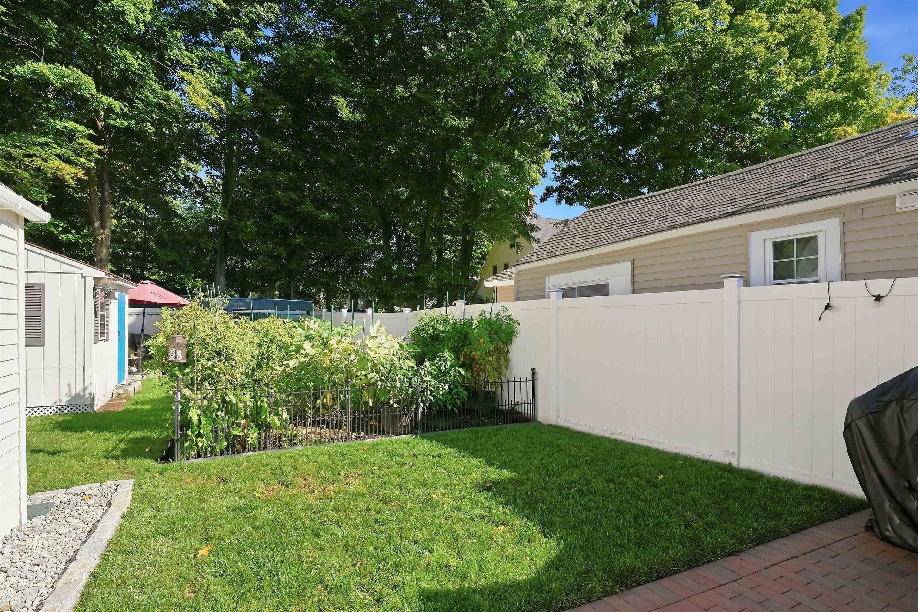 14 Clinton Street Property Photo 7