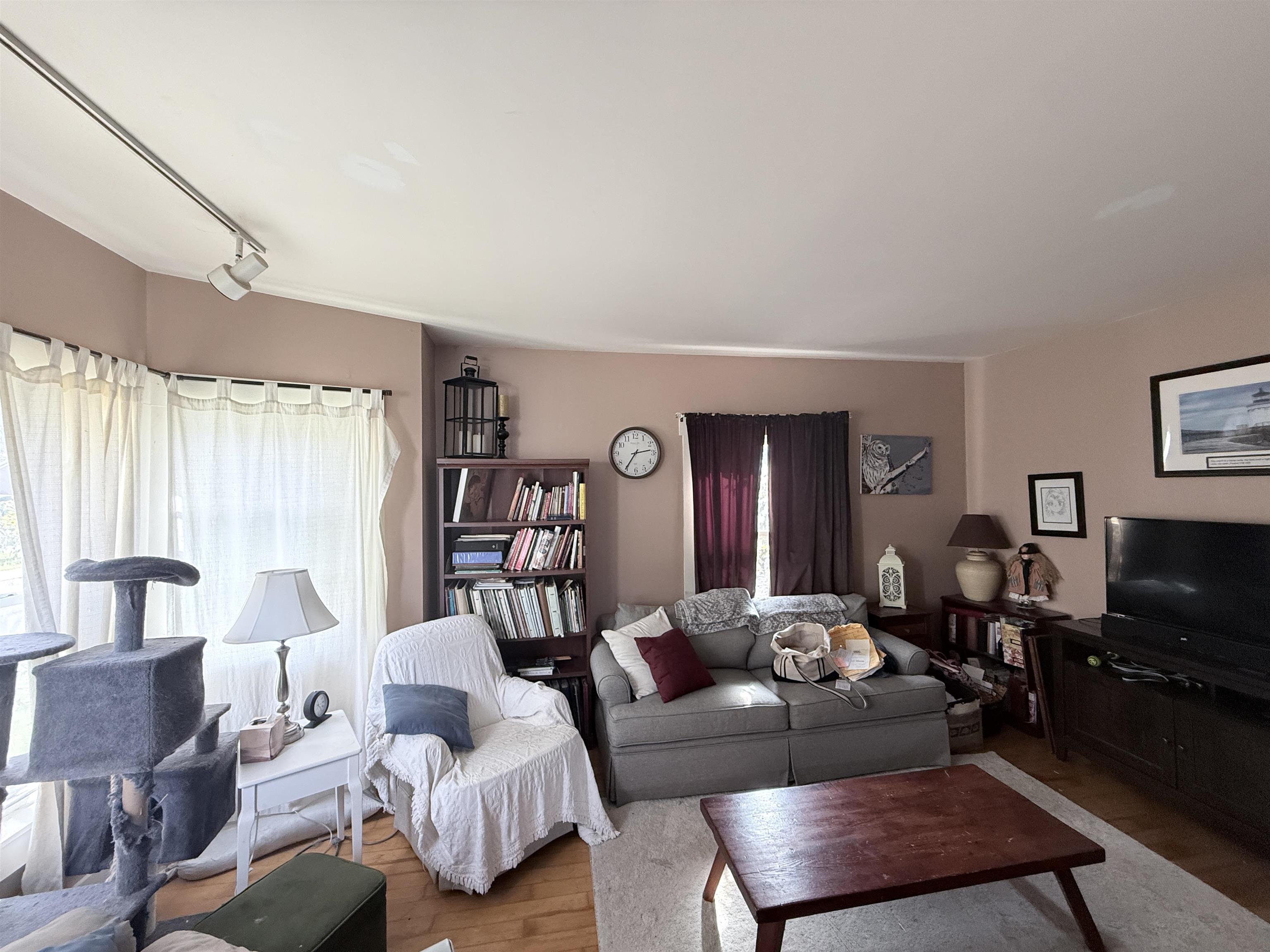 202 Maple Street Property Photo 9