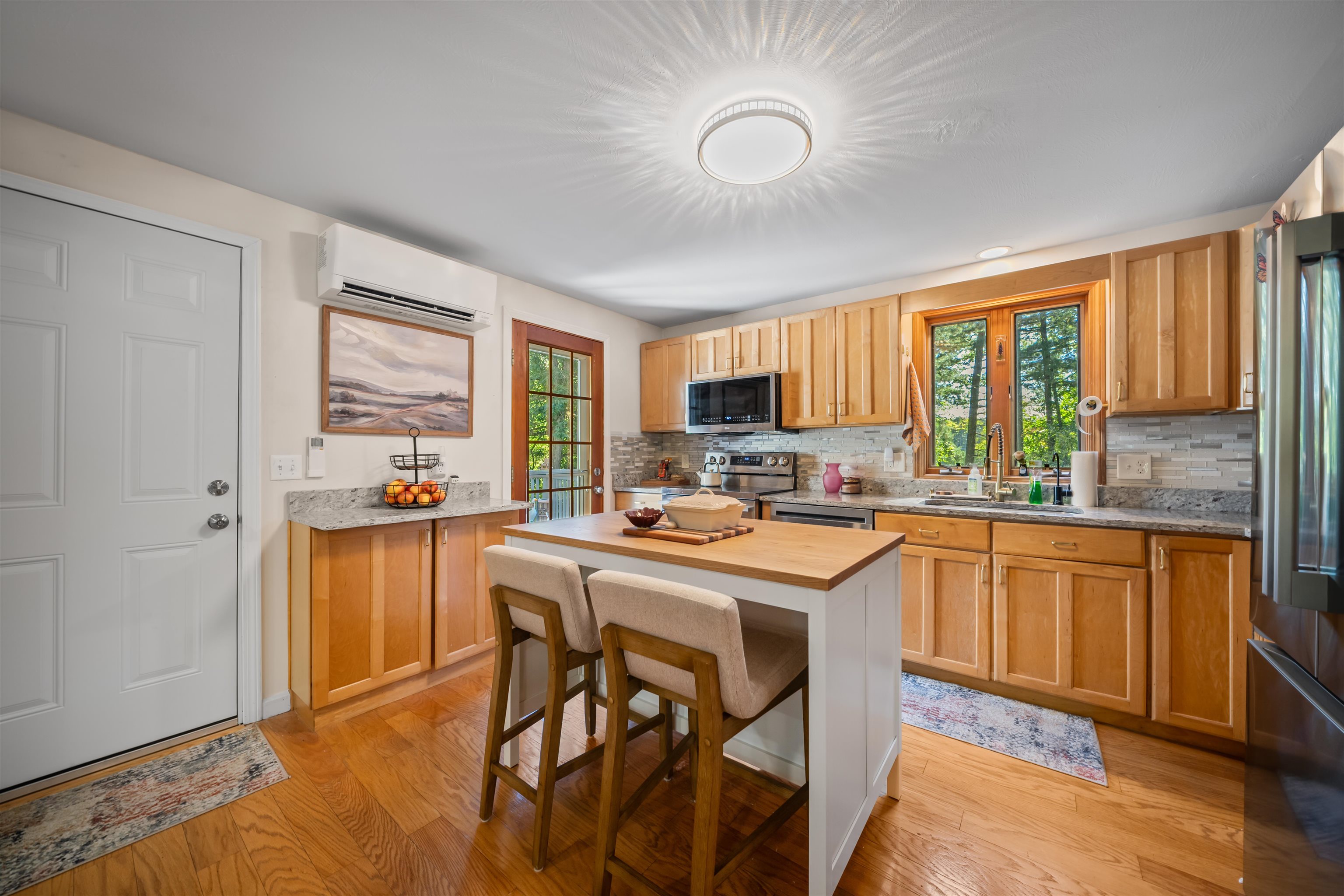151 Highland Street Property Photo 5