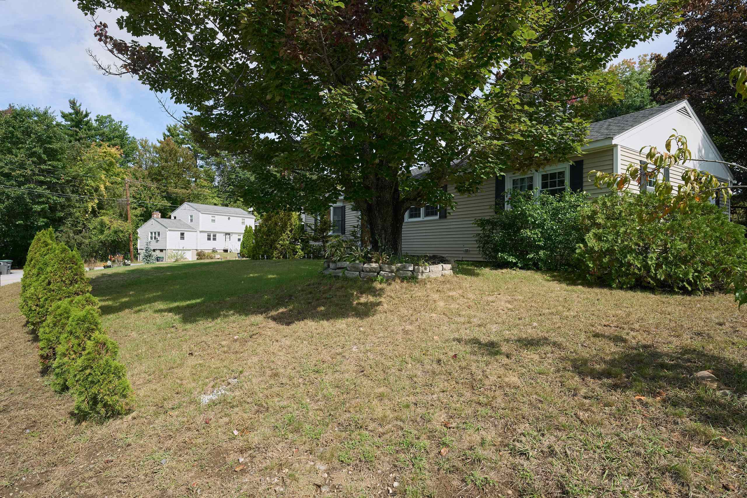 26 Sherwood Meadows Property Photo 2