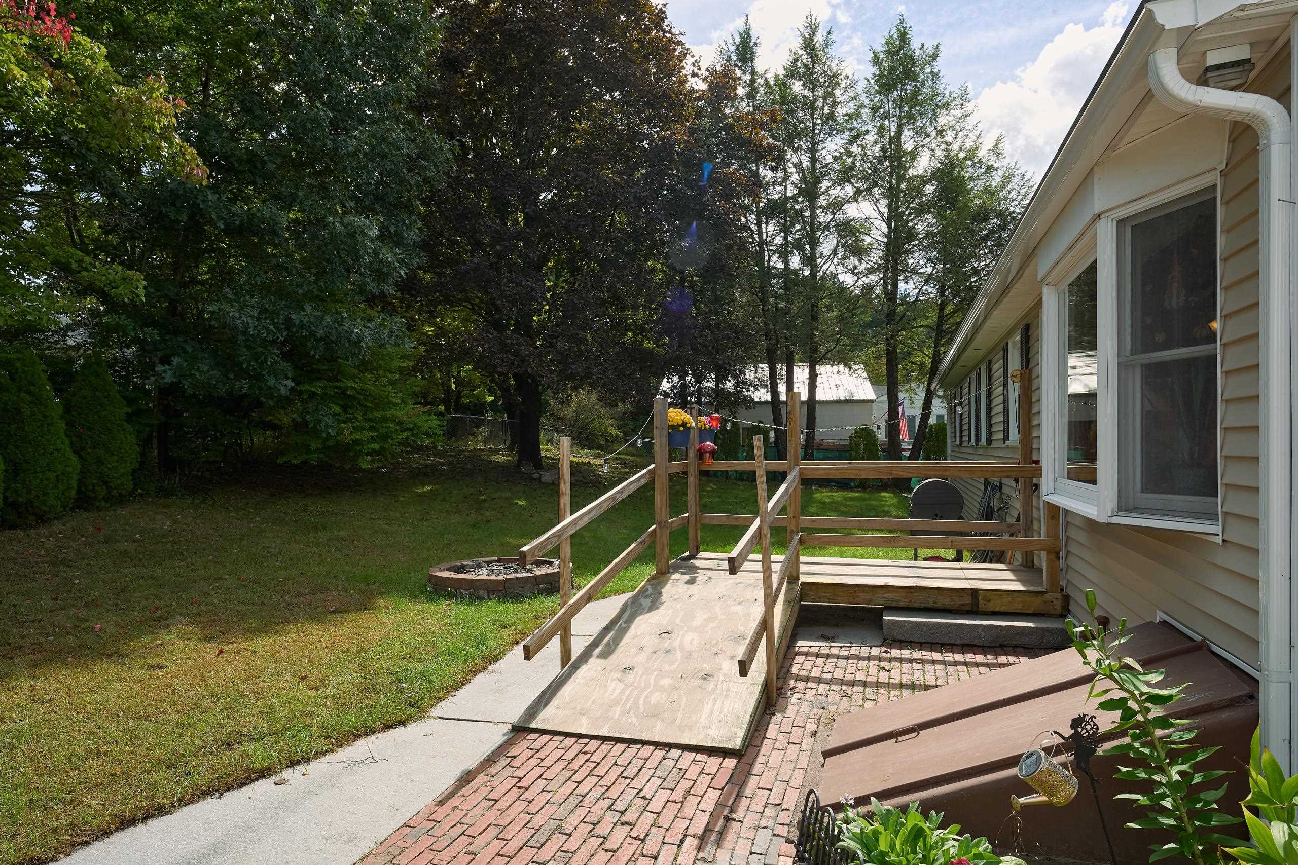 26 Sherwood Meadows Property Photo 10