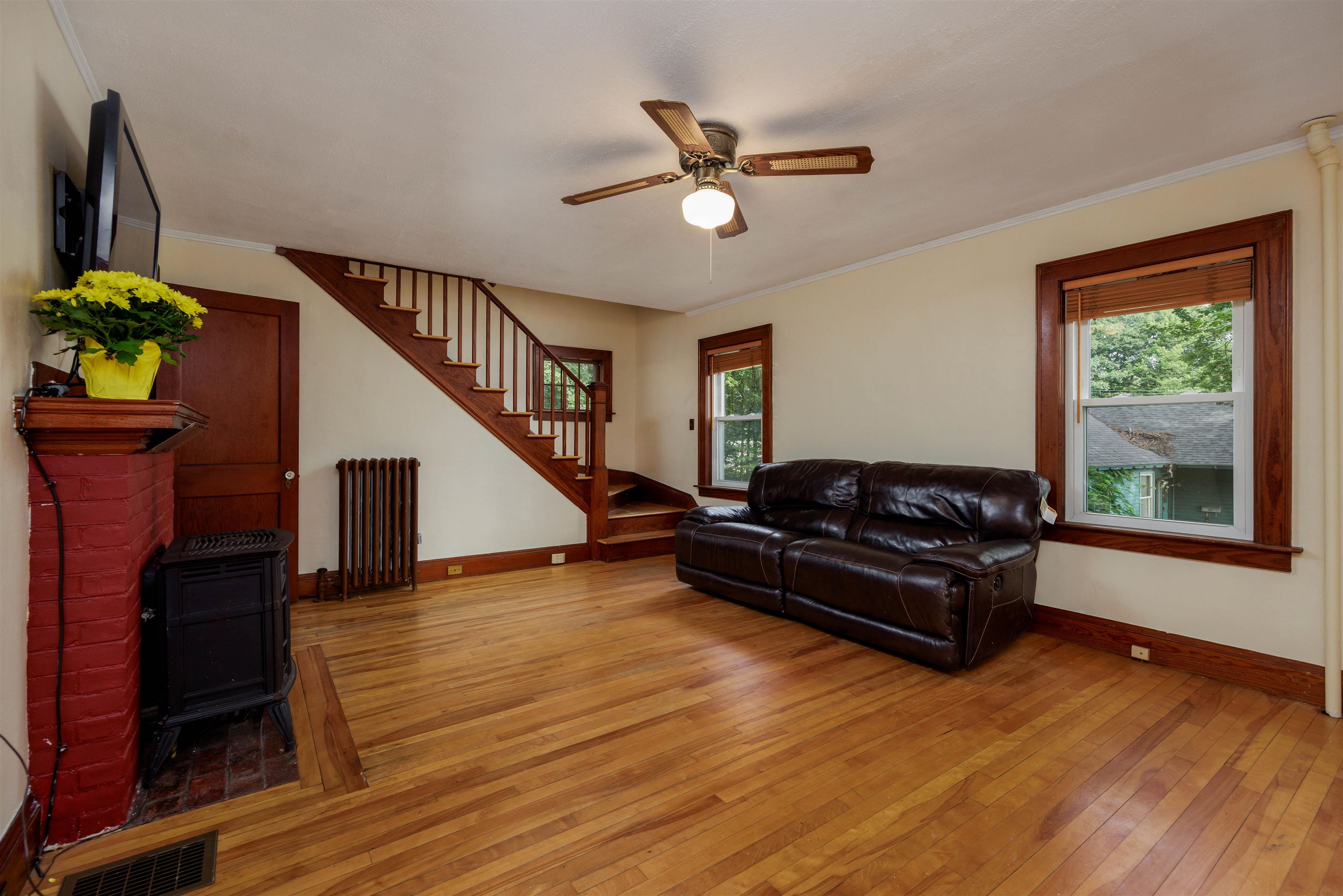 16 Bay Street Property Photo 8