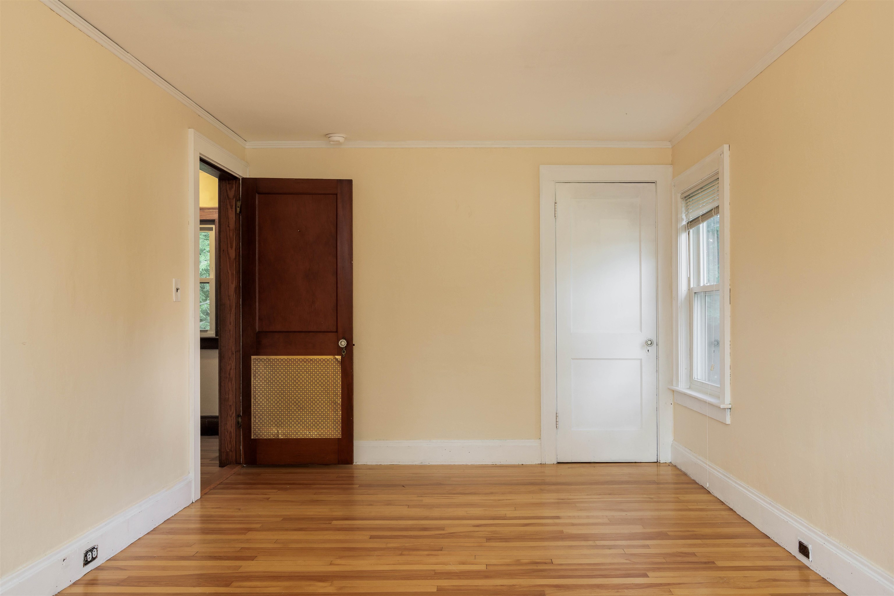 16 Bay Street Property Photo 12