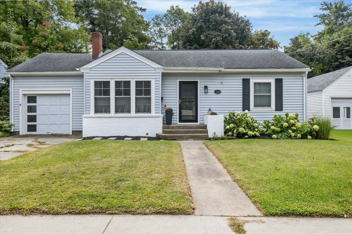 105 Saratoga Avenue Property Photo 1