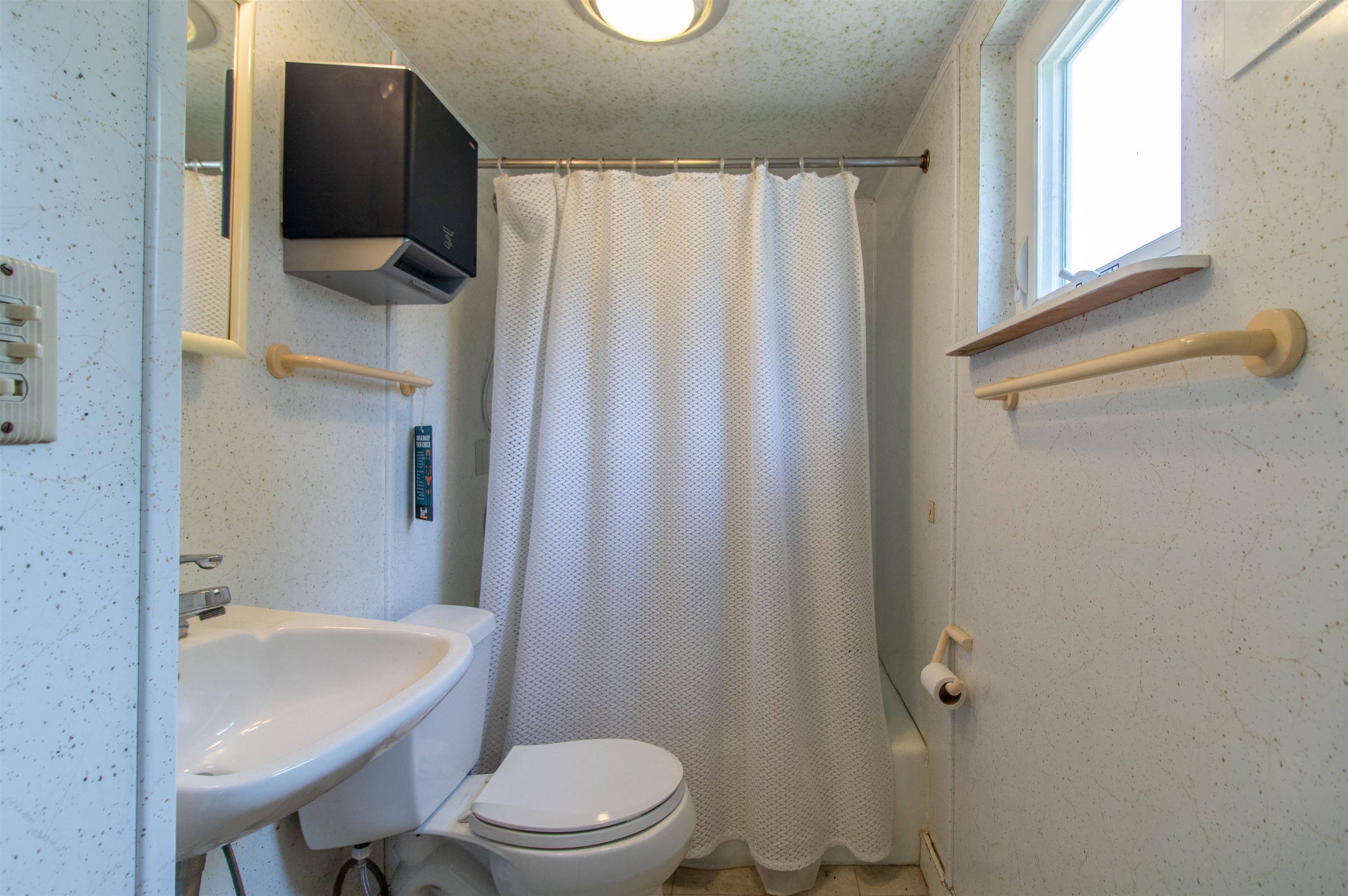 286 Carter Street Property Photo 15