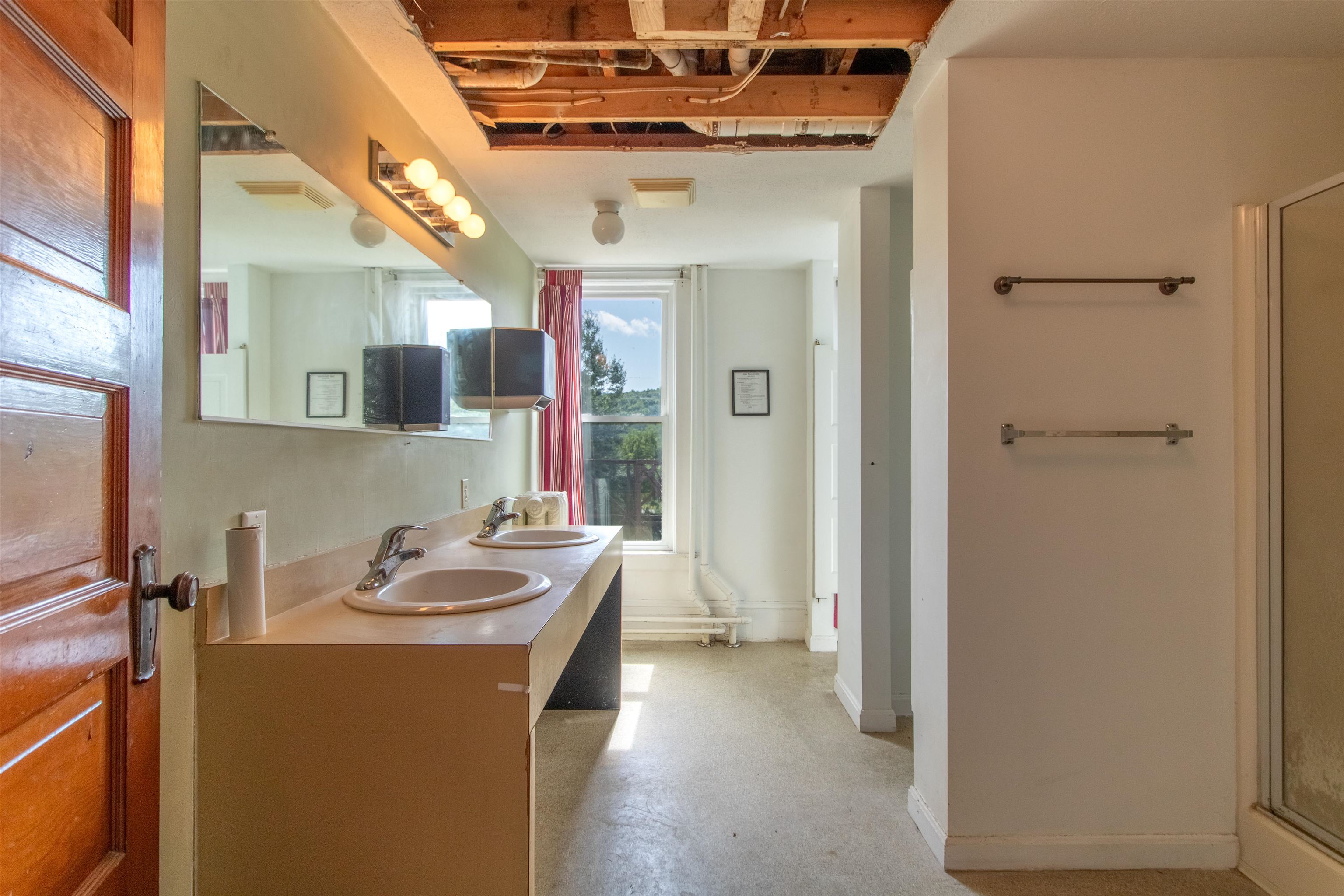 286 Carter Street Property Photo 24