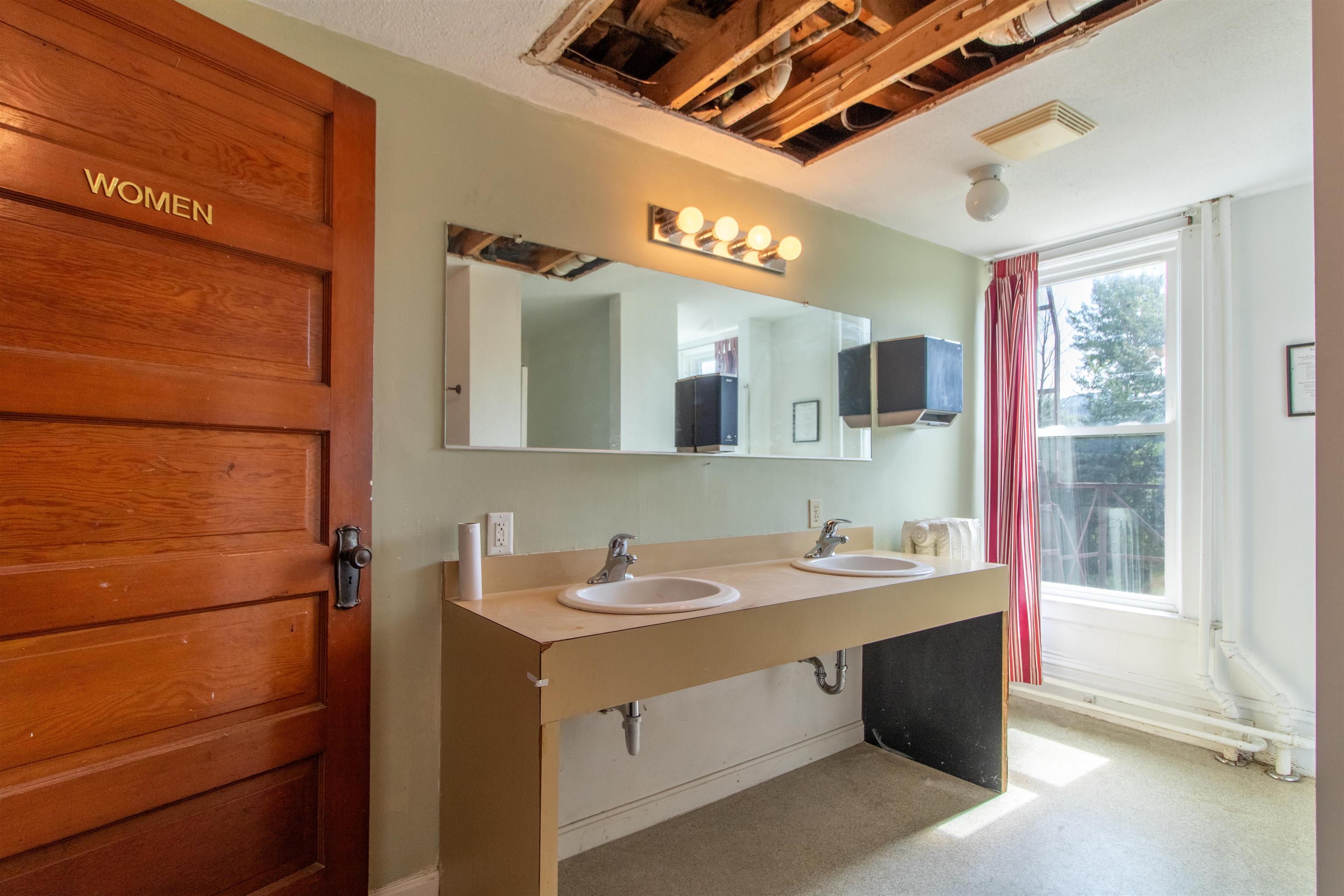 286 Carter Street Property Photo 25
