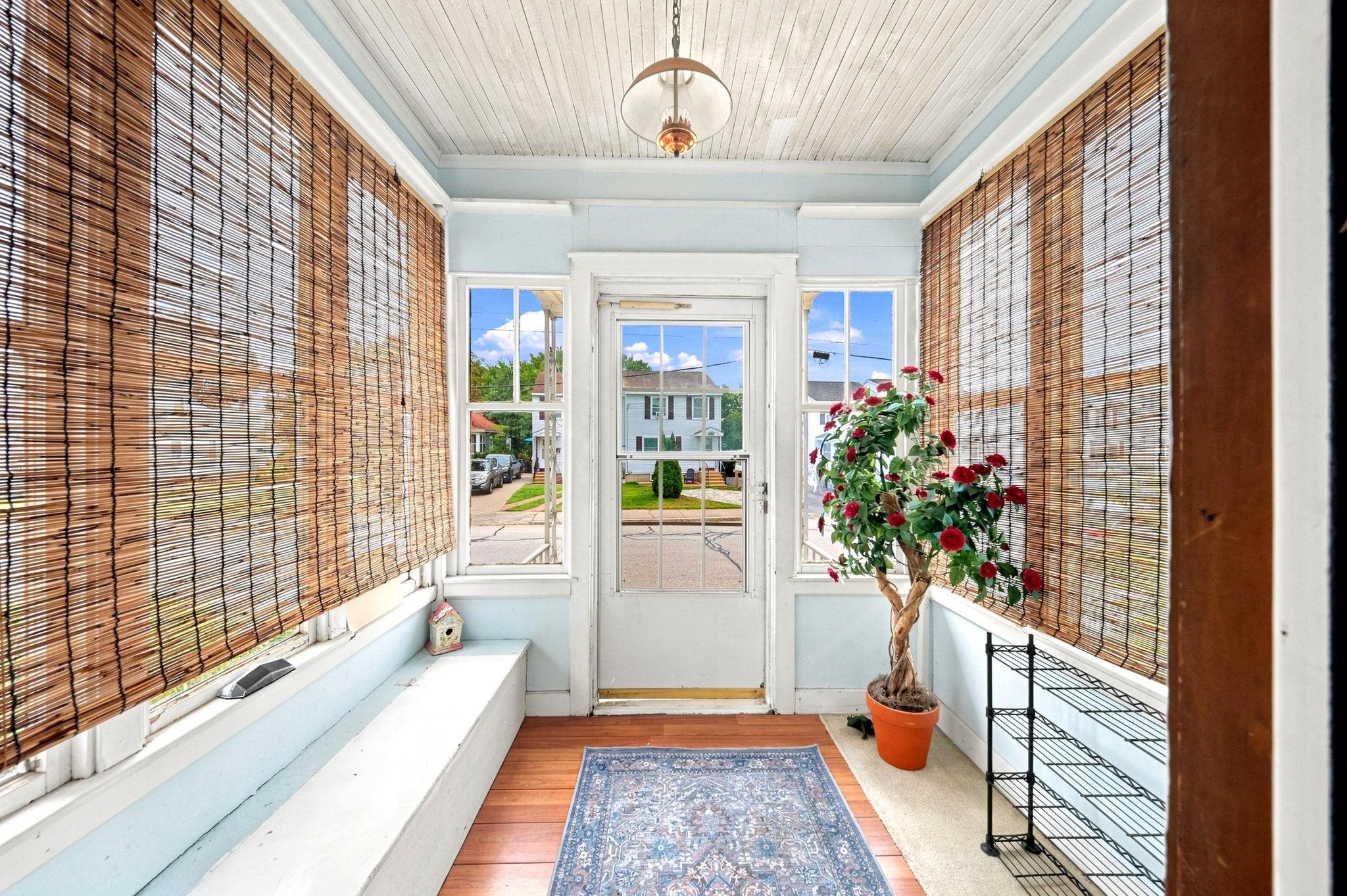 663 Amory Street Property Photo 14