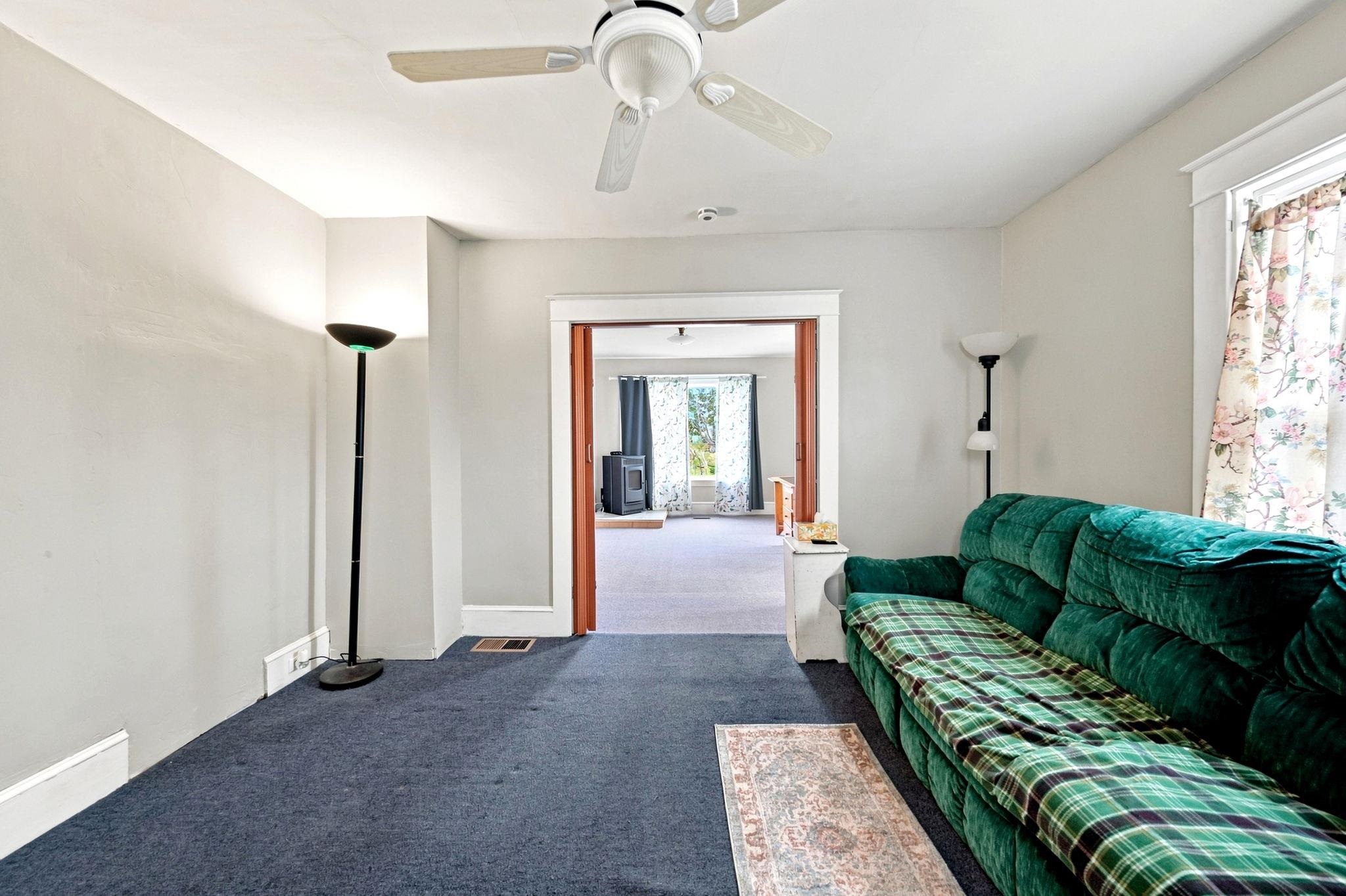 663 Amory Street Property Photo 18
