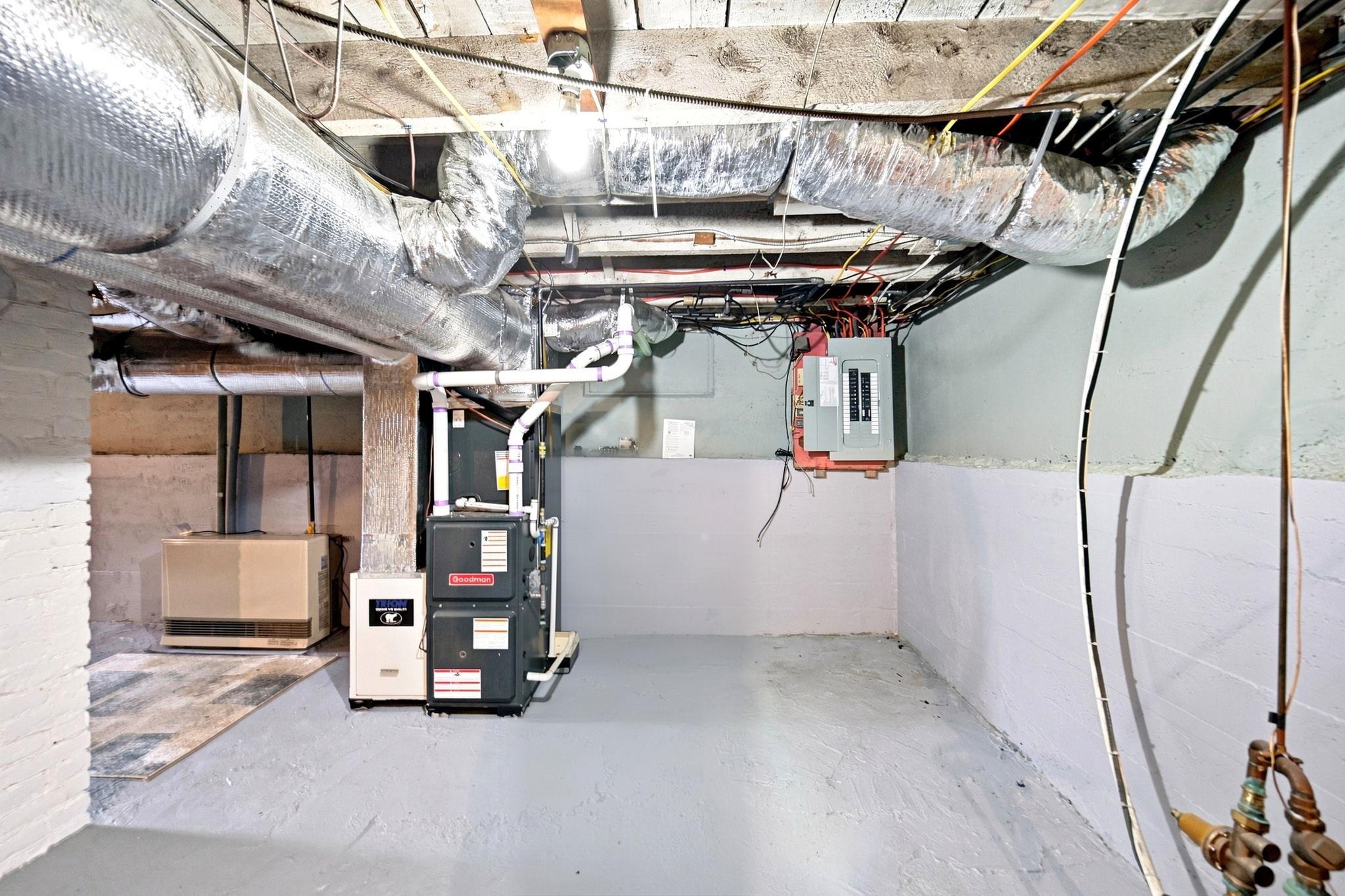 663 Amory Street Property Photo 42