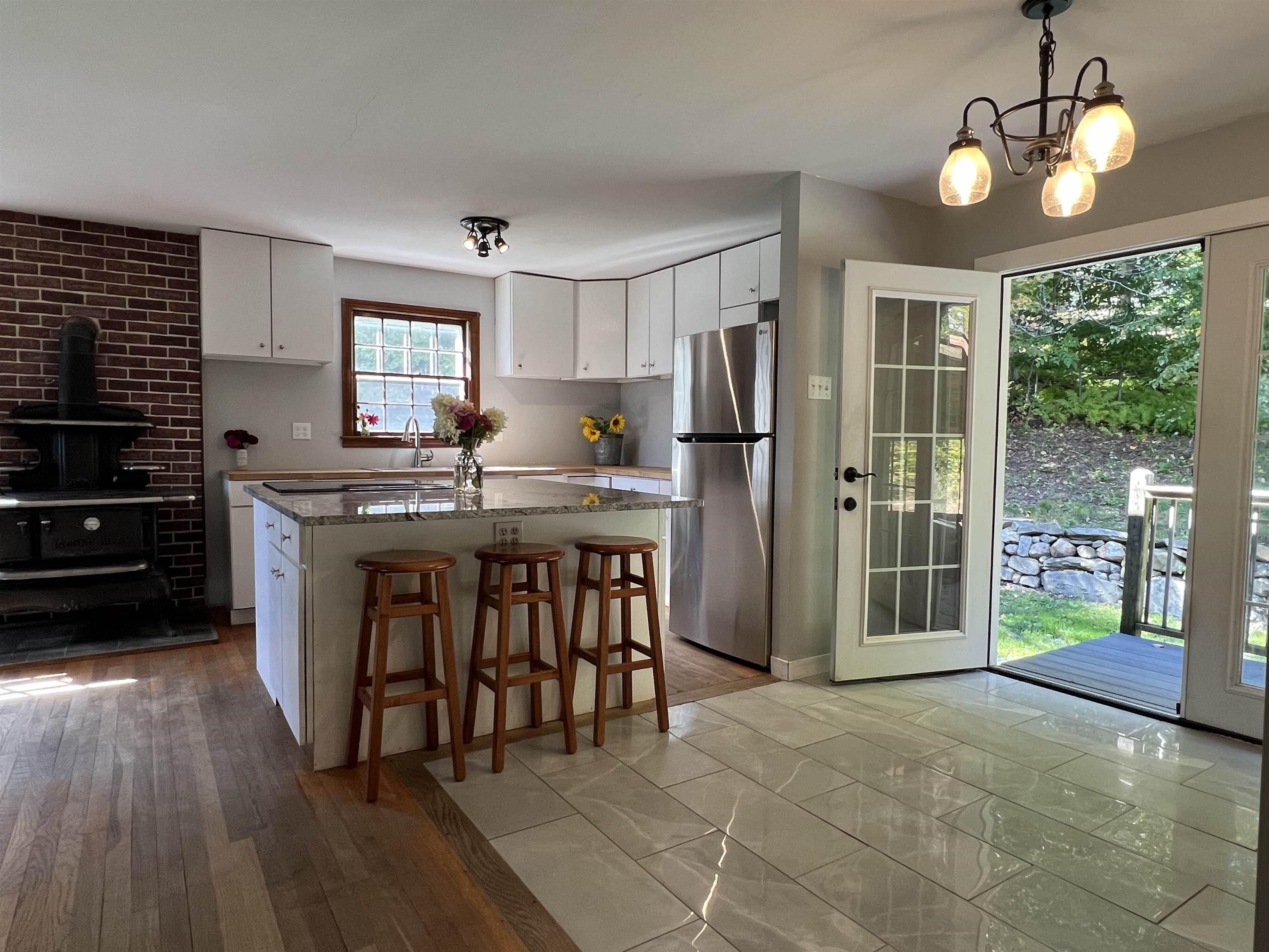 1065 Hill Top Road Property Photo 7