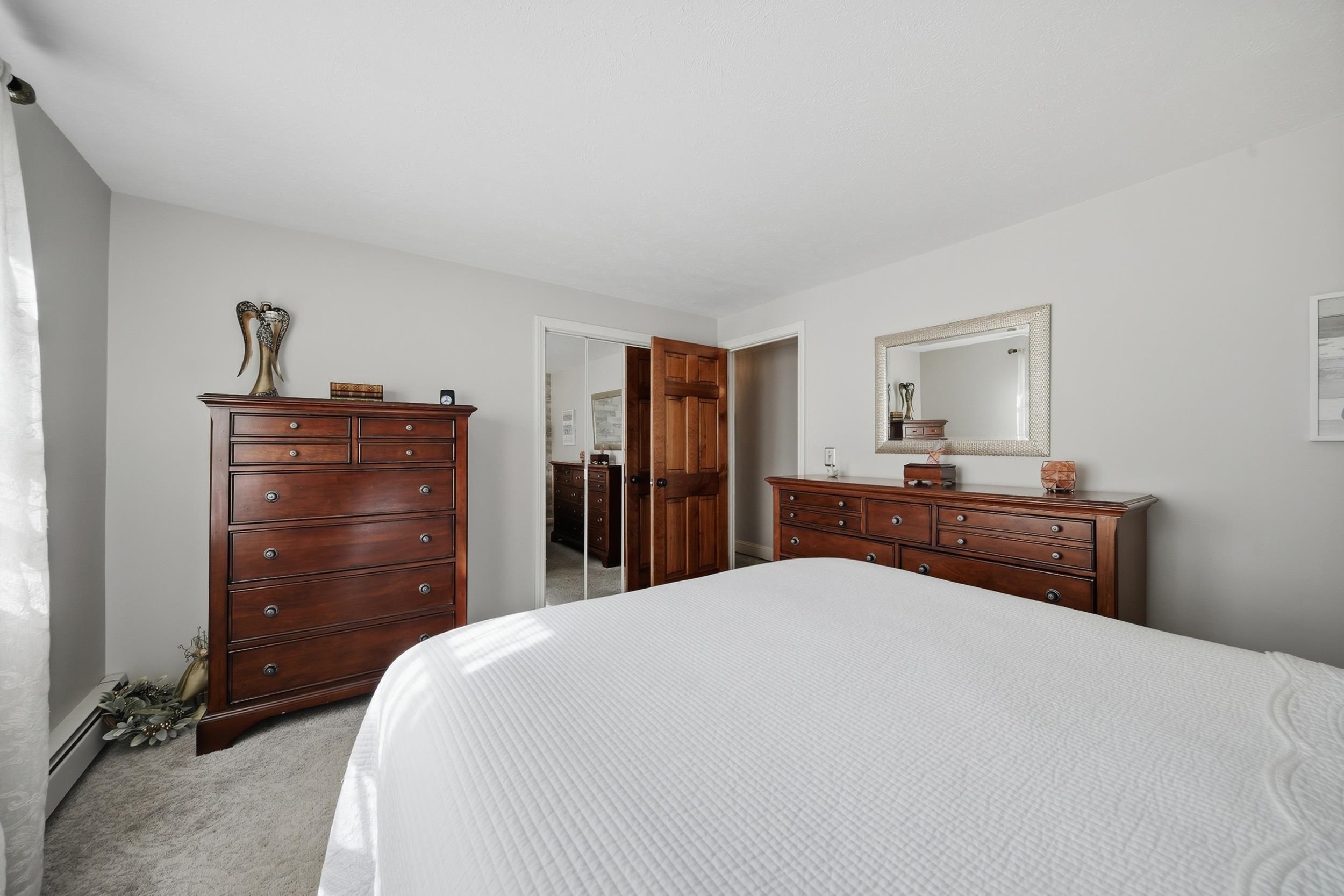 340 Charlotte Street Property Photo 14