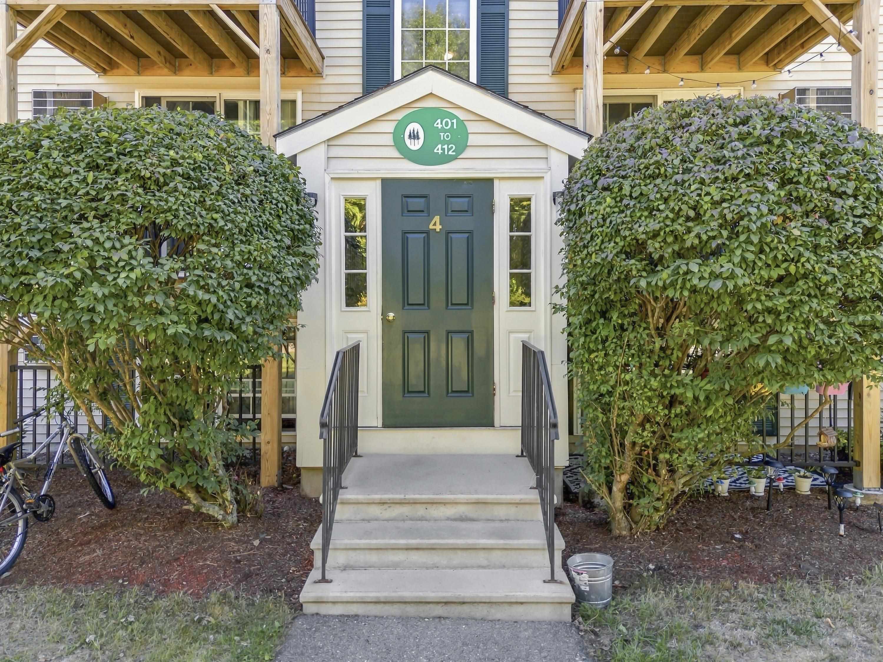 412 White Cedar Boulevard Property Photo 3