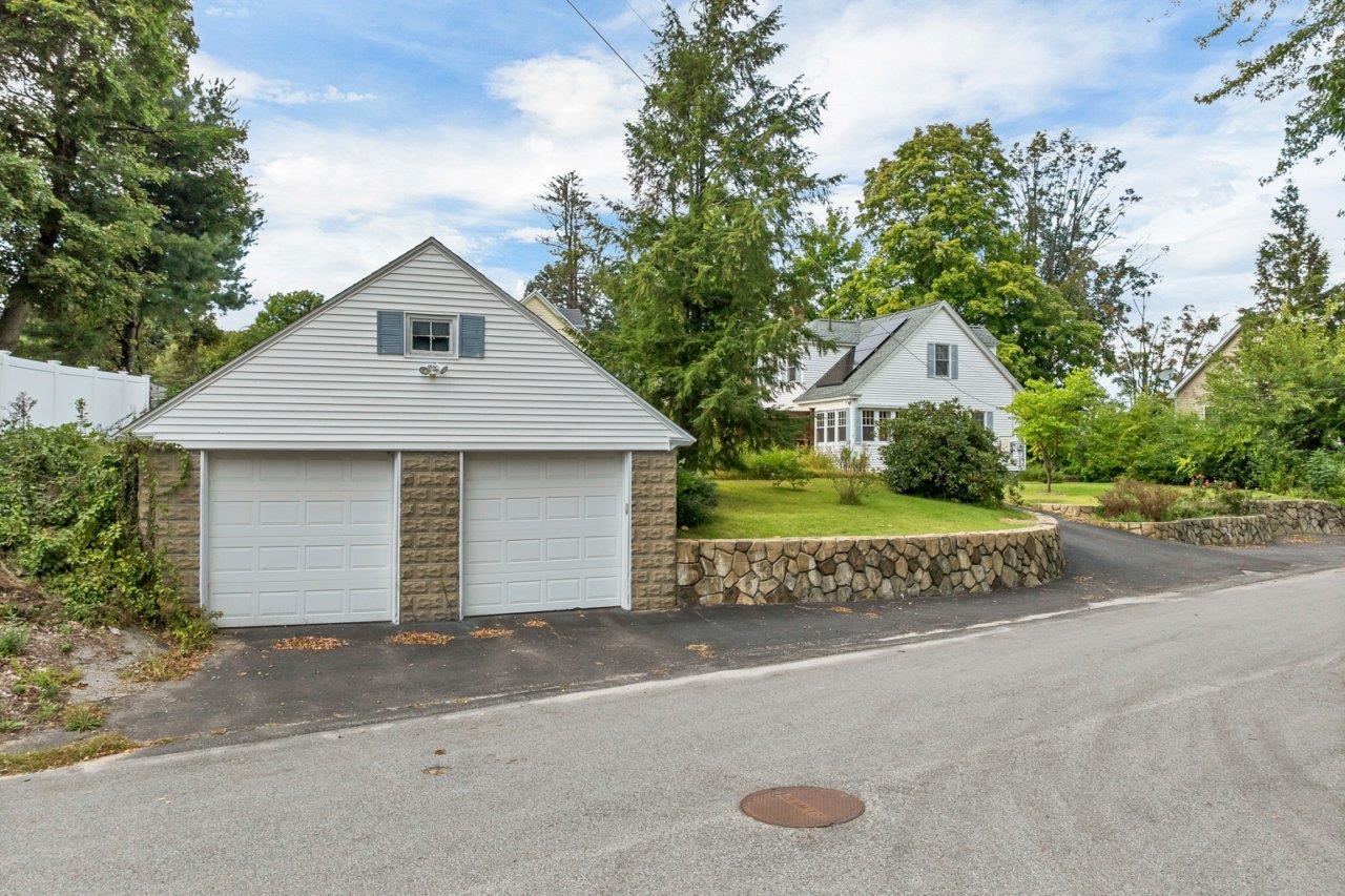 1 Park Avenue Property Photo 3