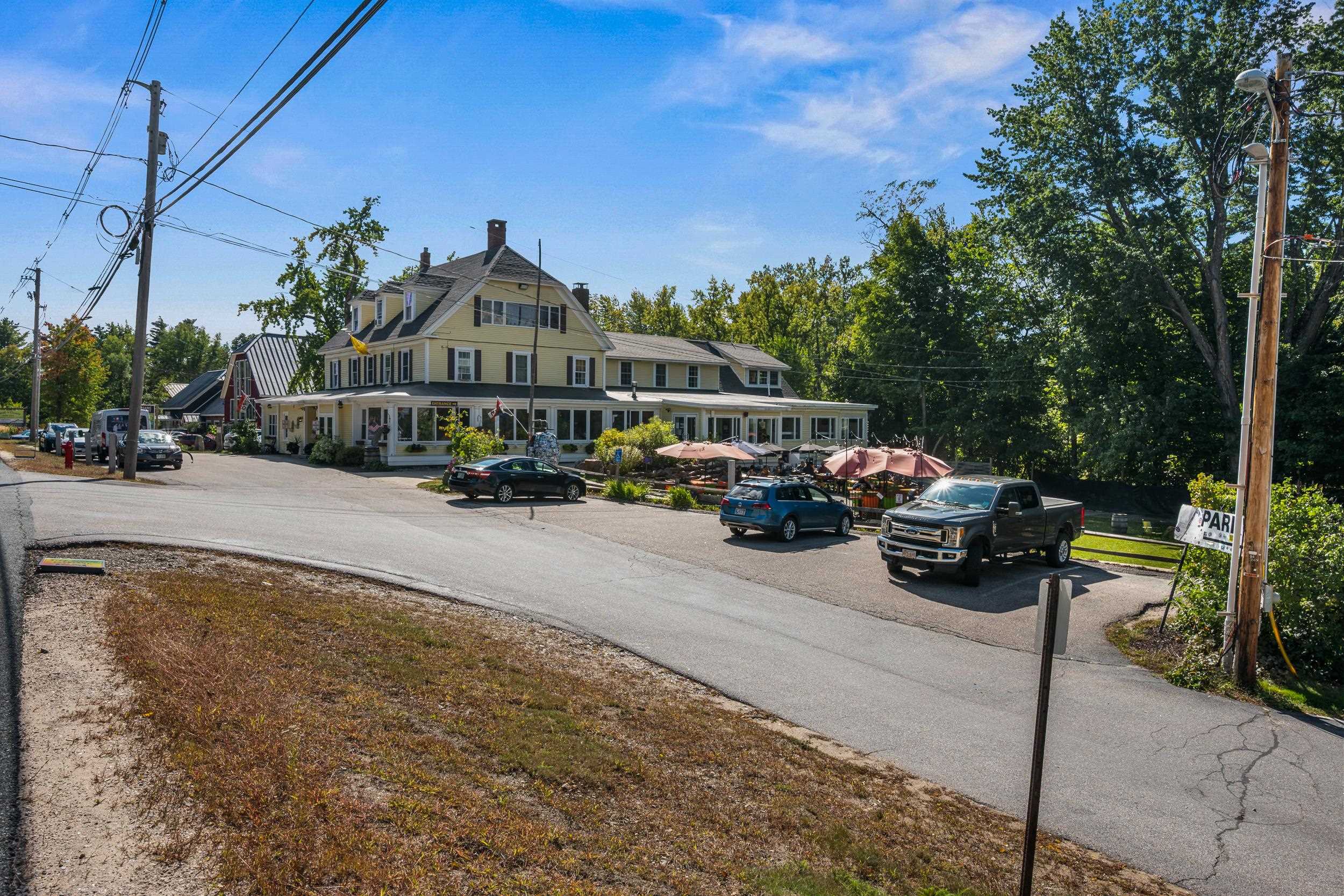3360 & 3378 White Mountain Highway Property Photo 25