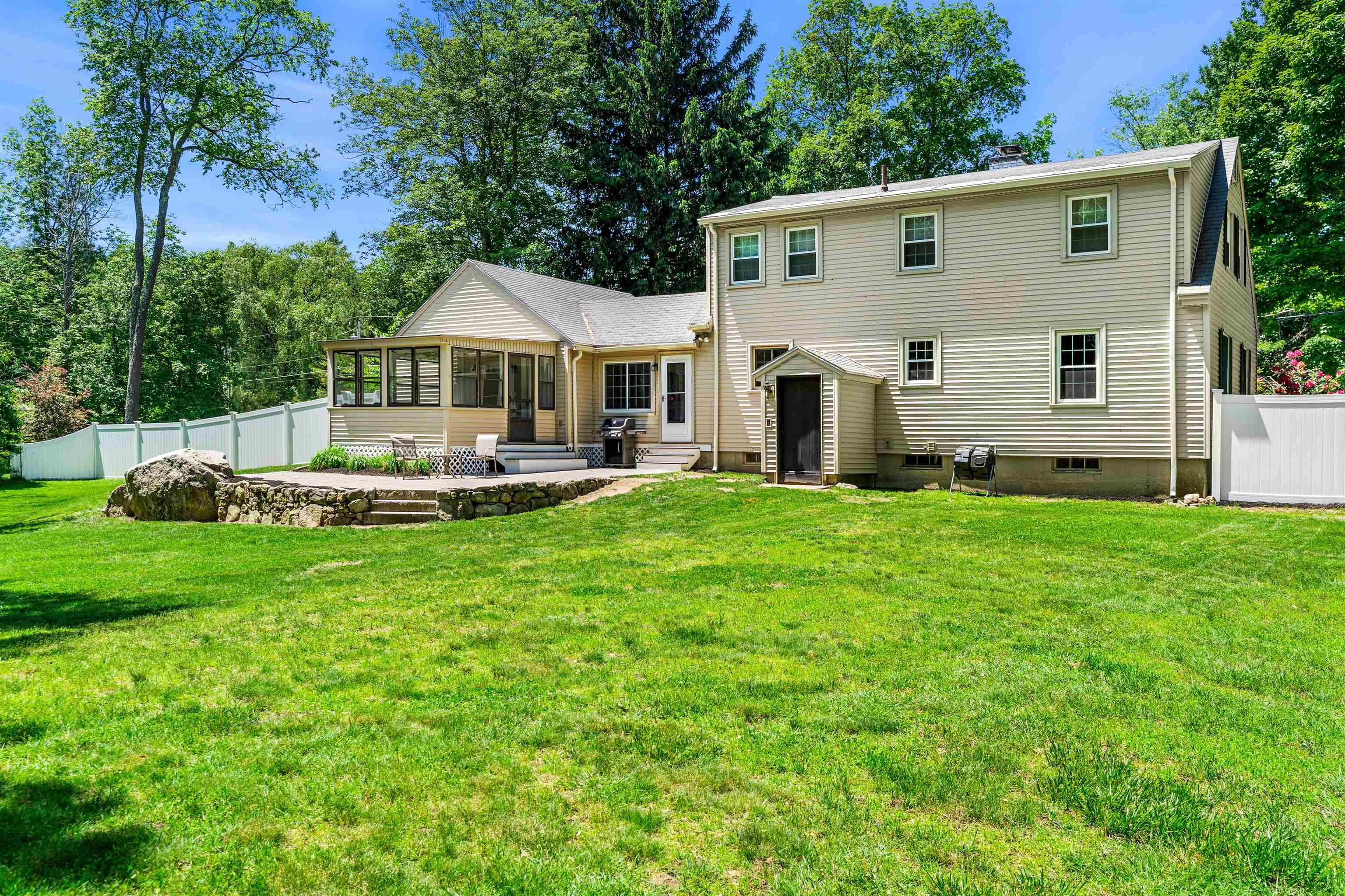 190 Nashua Road Property Photo 37