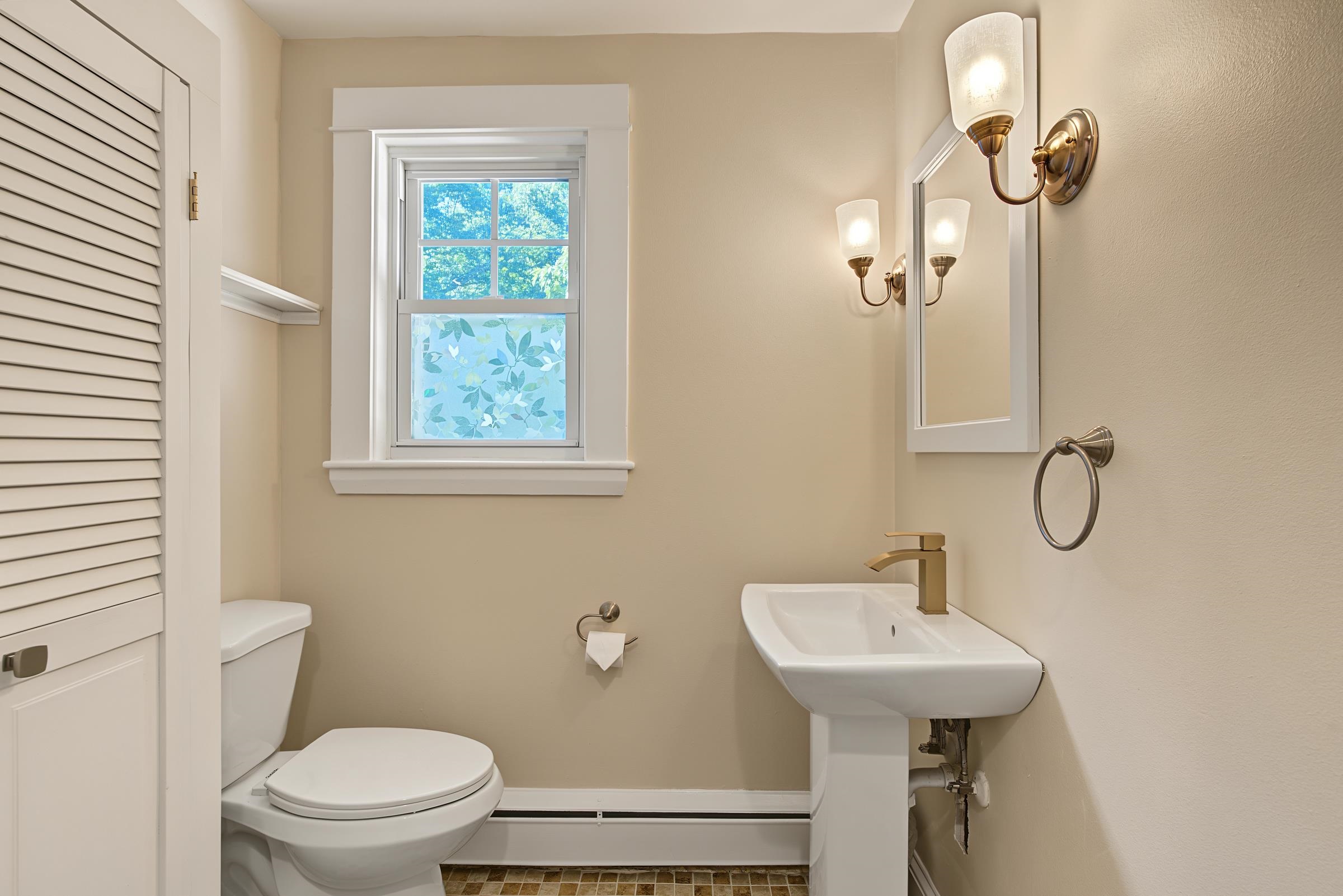 70 Winnicutt Road Property Photo 12