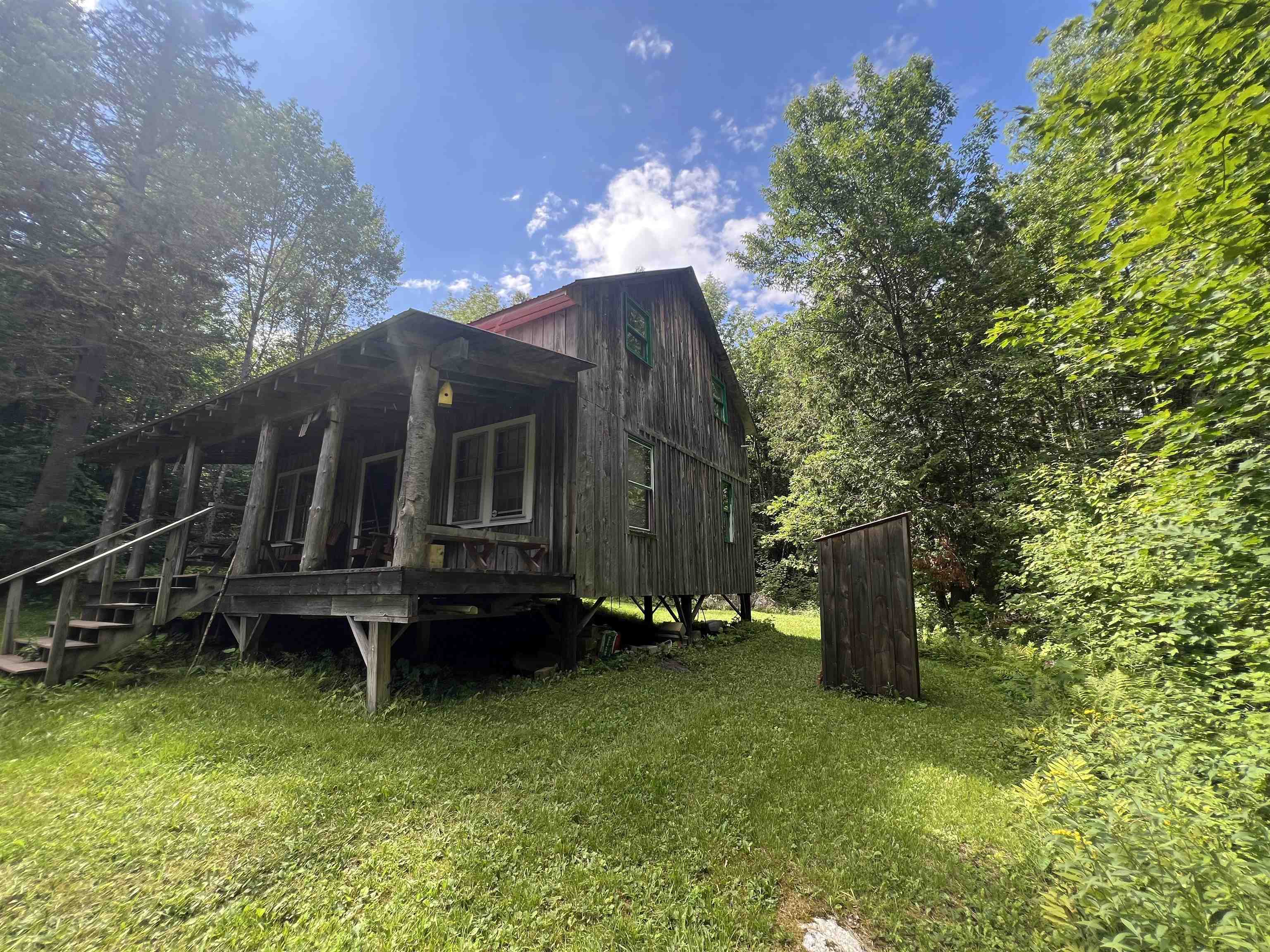 4121 Old Duck Pond Road Property Photo 3