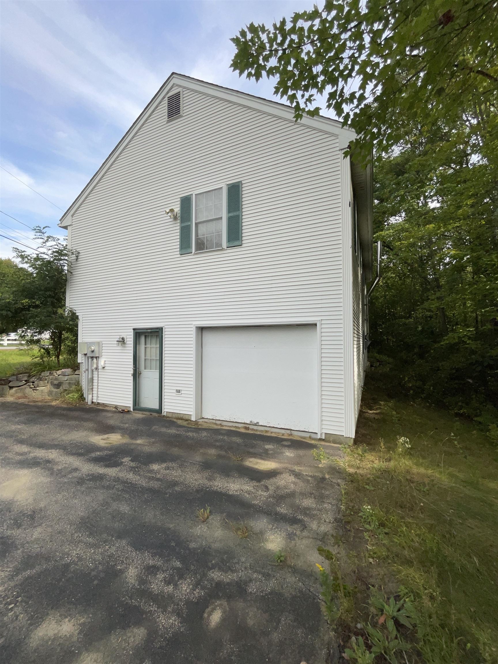 92 Saint Laurent Street Property Photo 2
