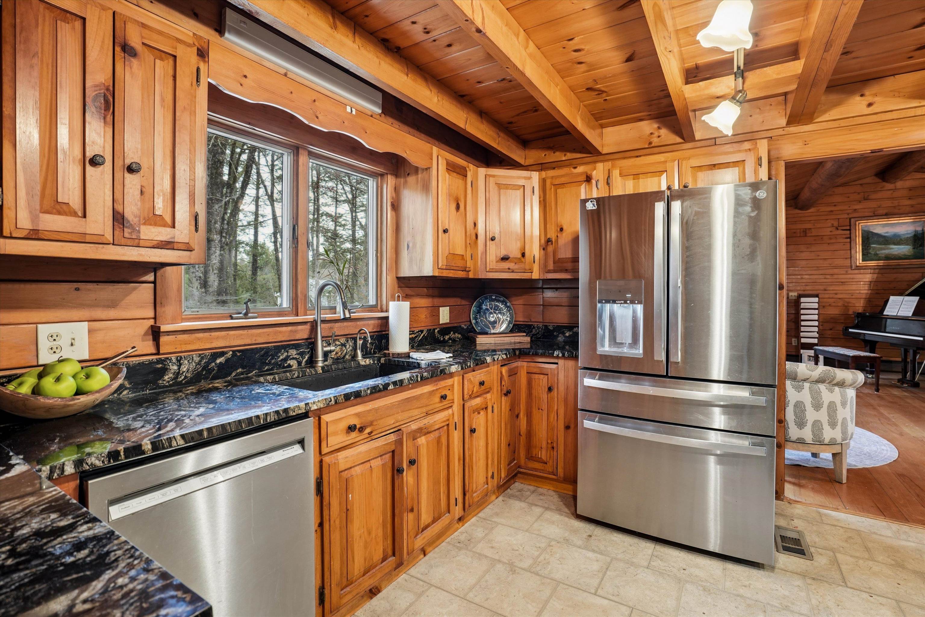370 Mccurdy Road Property Photo 14