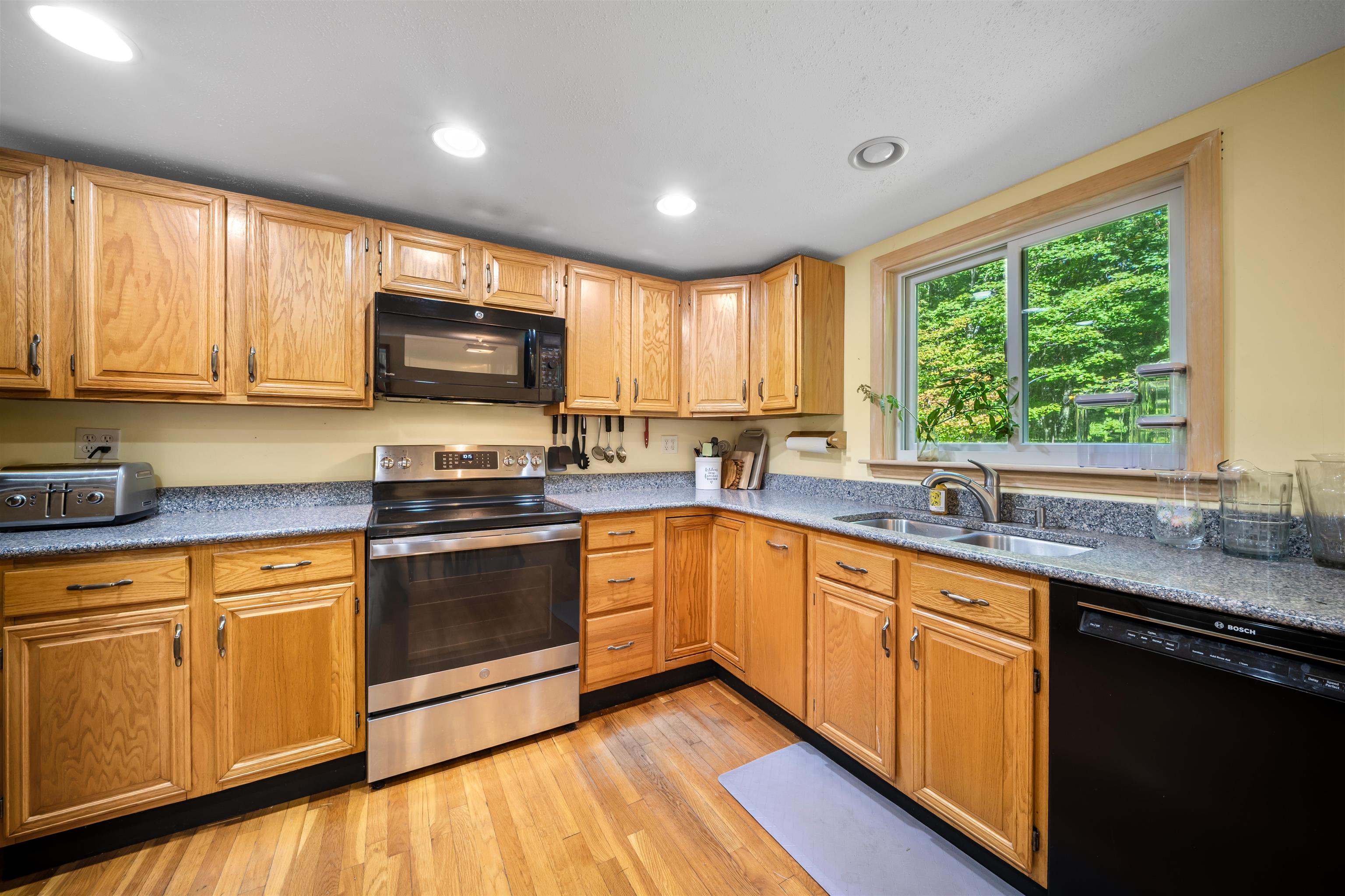 366 Beauty Hill Road Property Photo 3