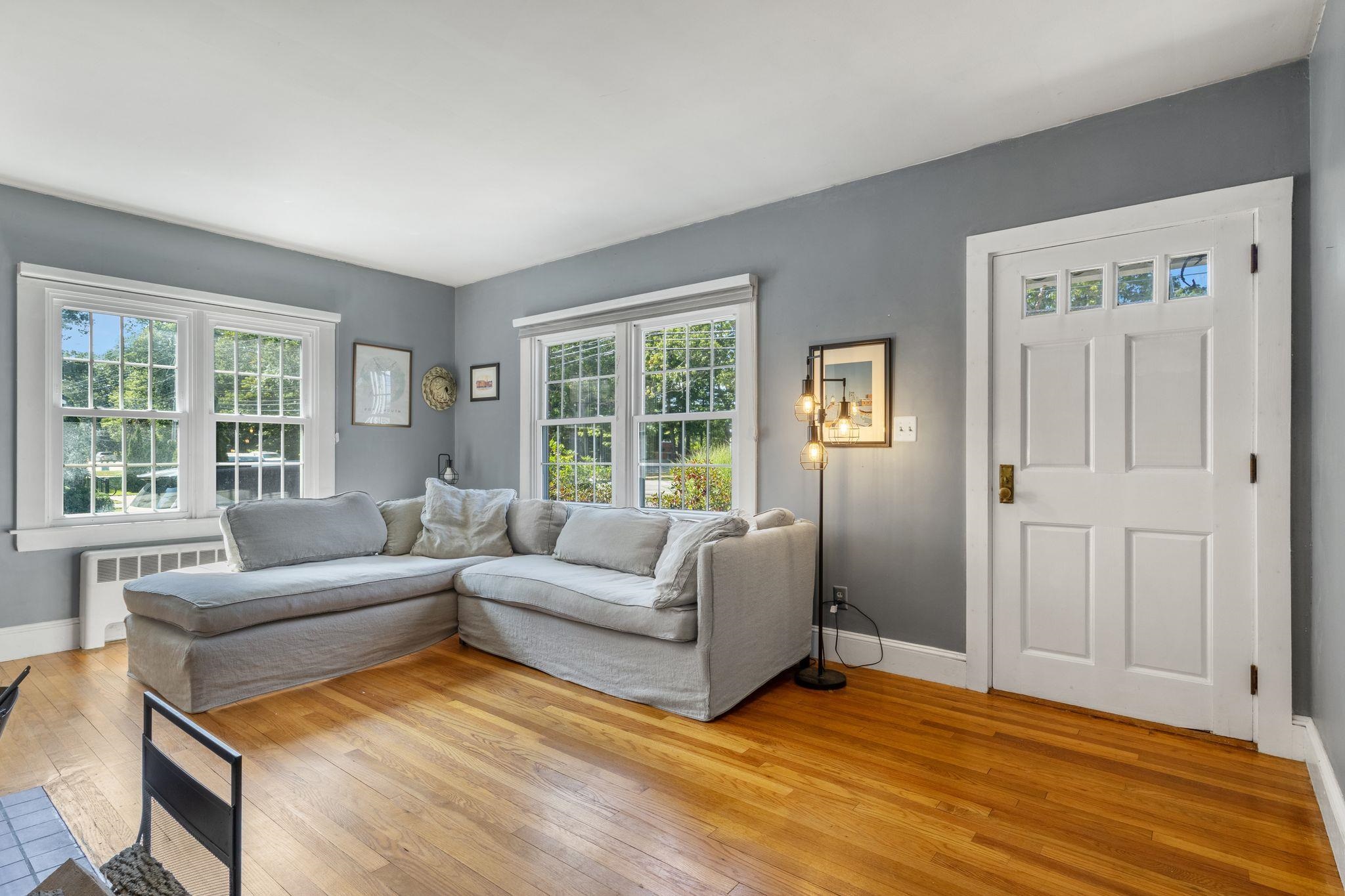 1935 Lafayette Road Property Photo 4